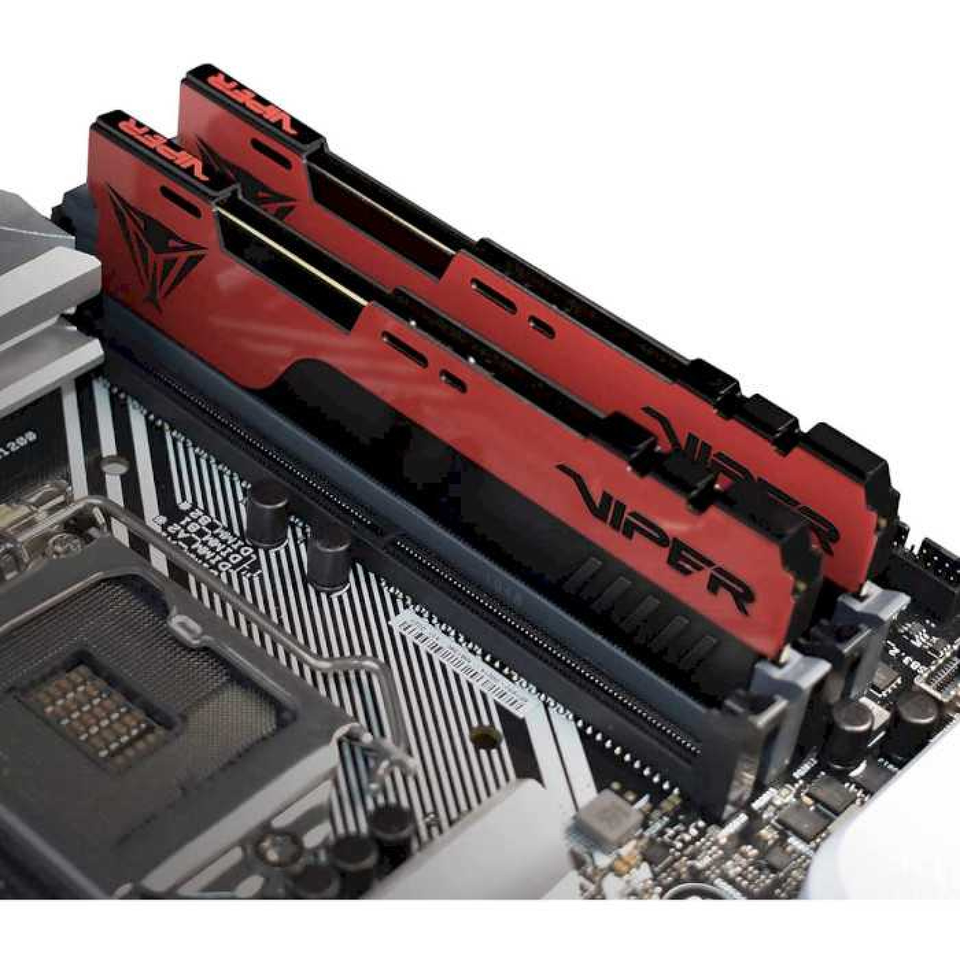 Модуль пам'яті Patriot DDR4 16Gb (2x8) Viper Elite II 3200 MHz Red (PVE2416G320C8K)