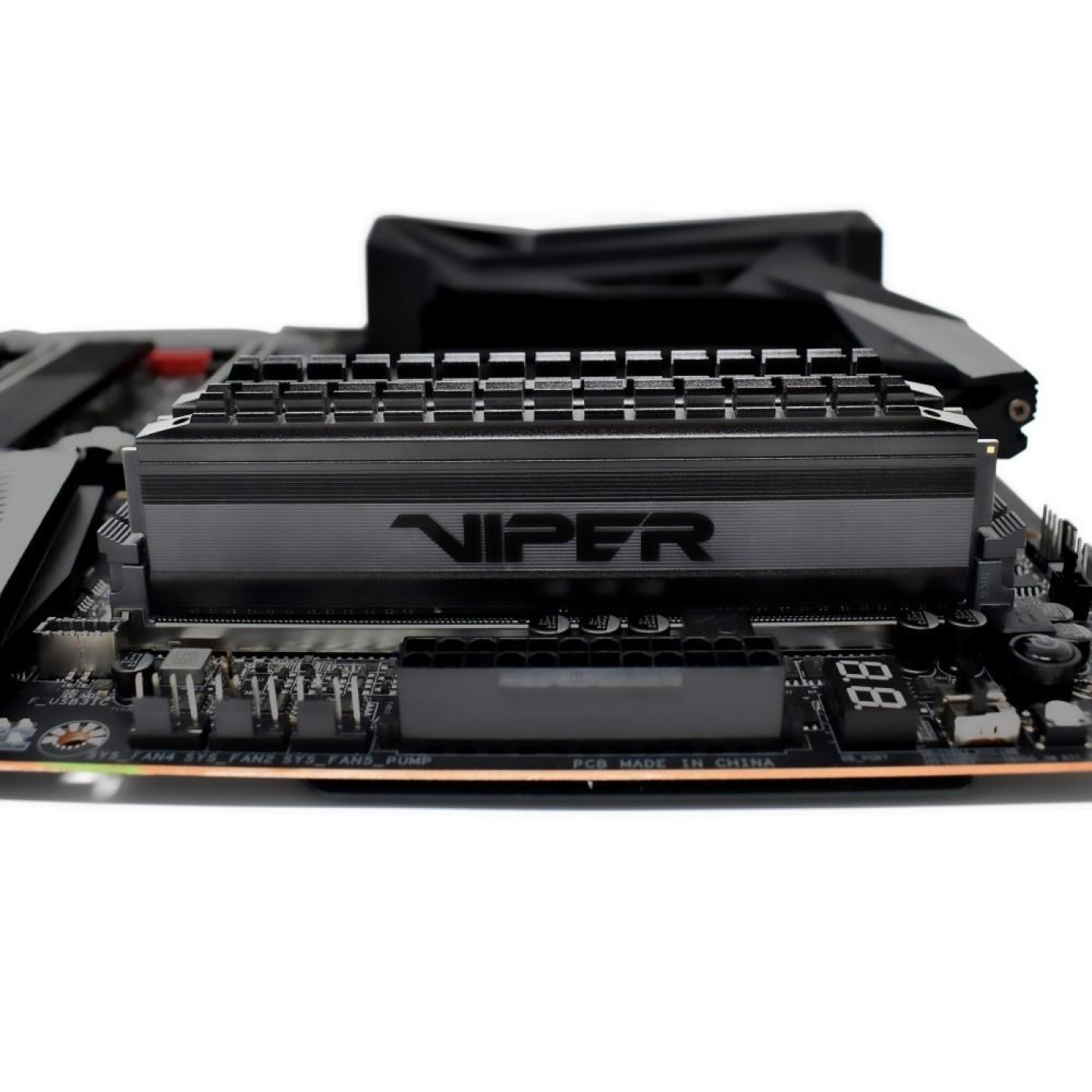 Модуль памяти Patriot DDR4 Viper BLACKOUT 8GB (Kit of 2x4096) 3000MHz CL16 DIMM (PVB48G300C6K) Б/у