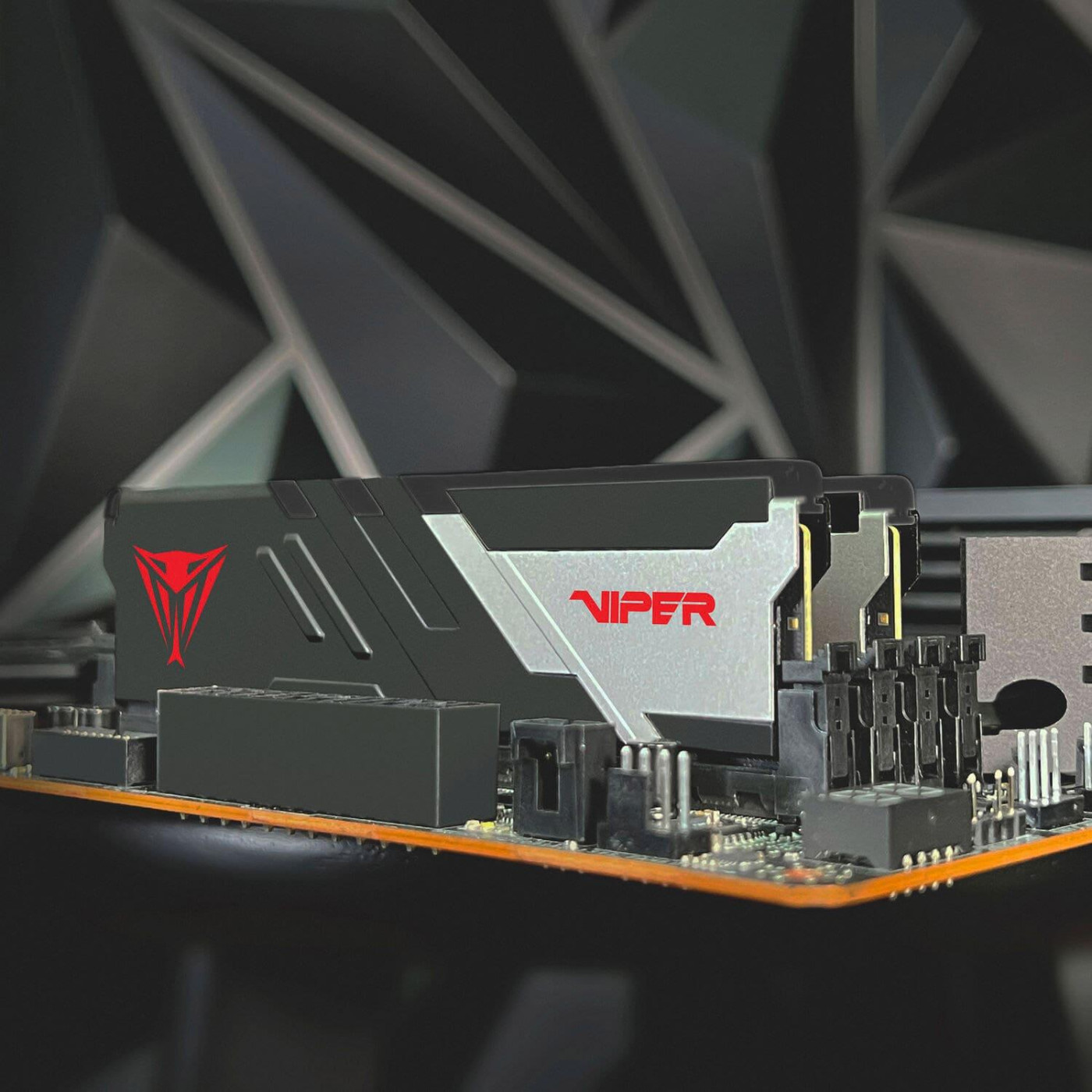 Модуль пам'яті Patriot DDR5 32GB (2х16) 6200 Viper Venom (PVV532G620C40K)