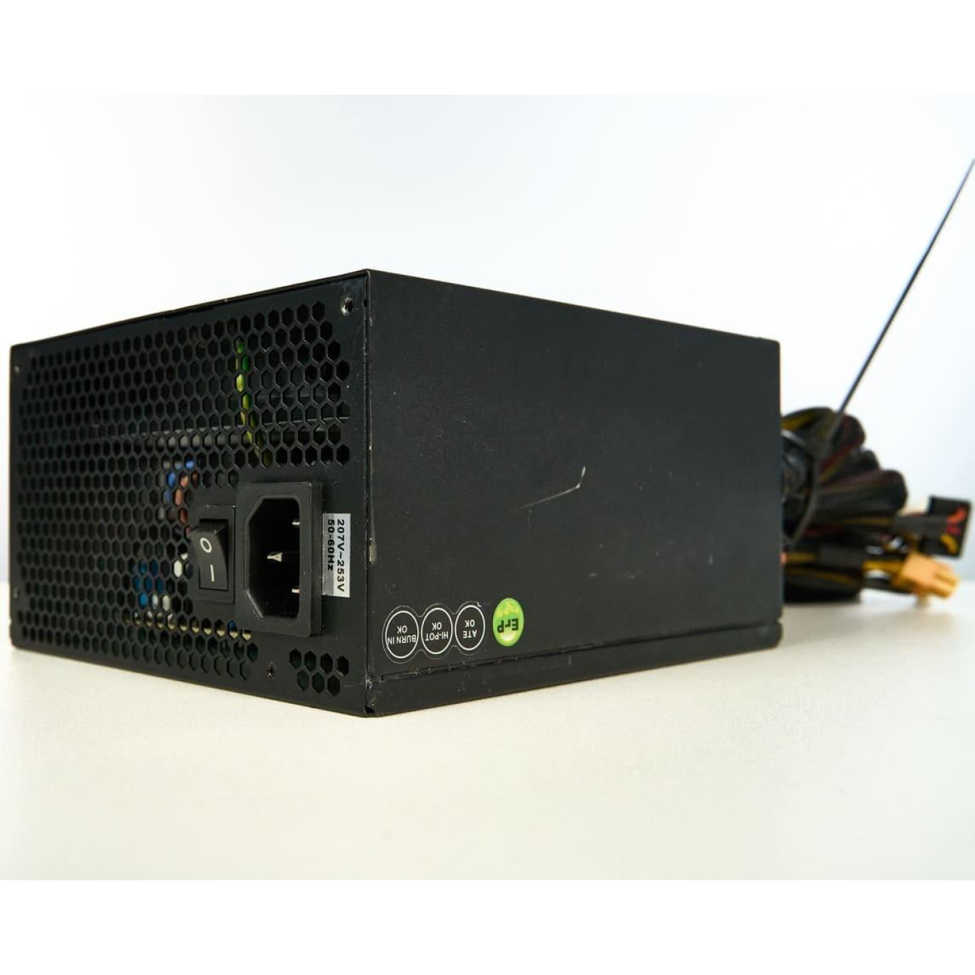 Блок питания Micronics Perfomance 700W (Блок живлення Micronics Perfomance 700W) Б/у