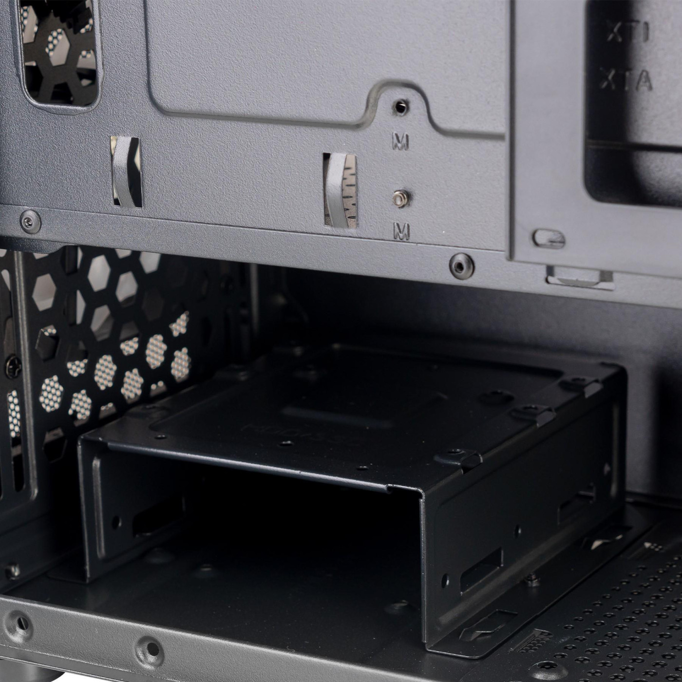 Корпус ProLogix E102 Tempered Glass&Mesh Black (E102) Без БП