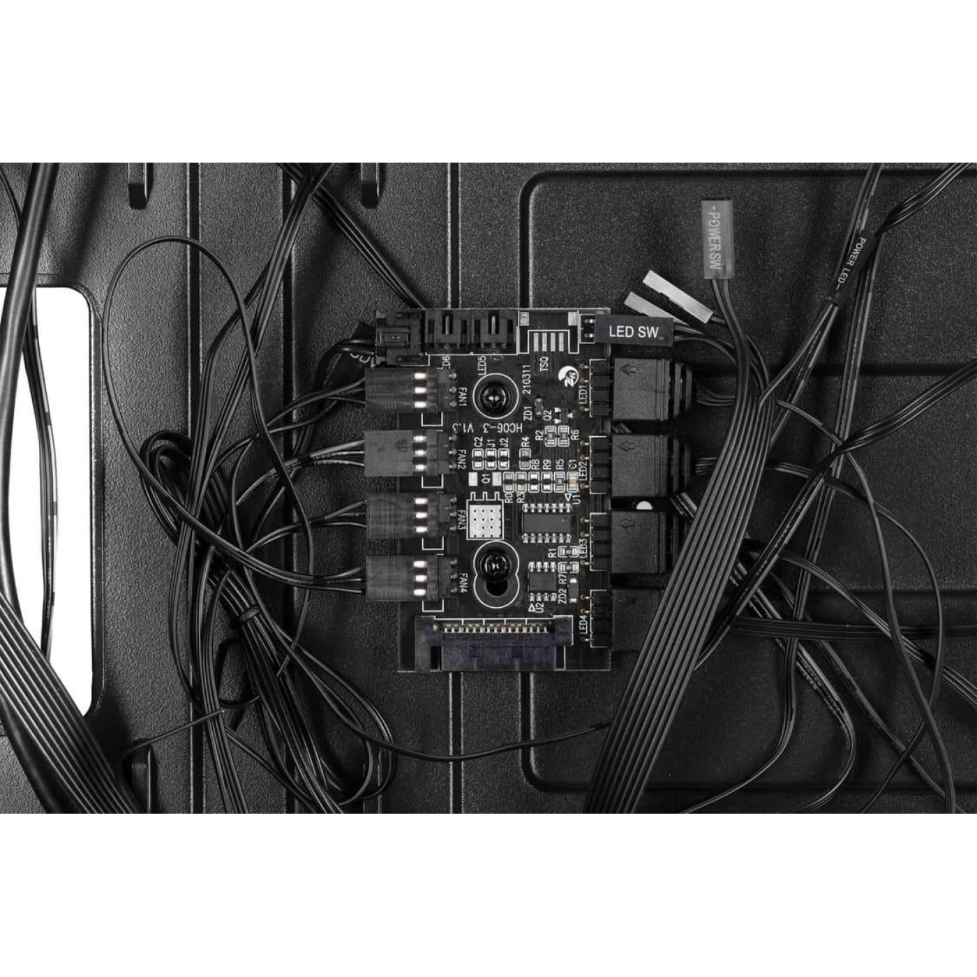 Корпус 2E Gaming Turbo Black (2E-G2057B) Без БП