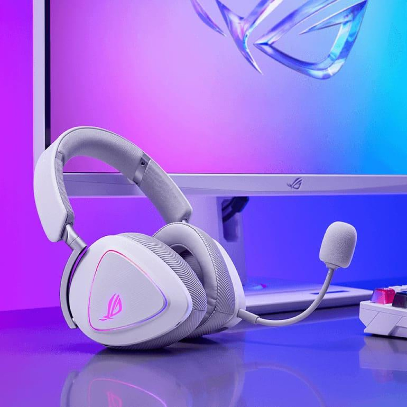 Ігрова гарнітура ASUS ROG Delta II BT/WL RGB Moonlight White (90YH03W0-BHUA10)