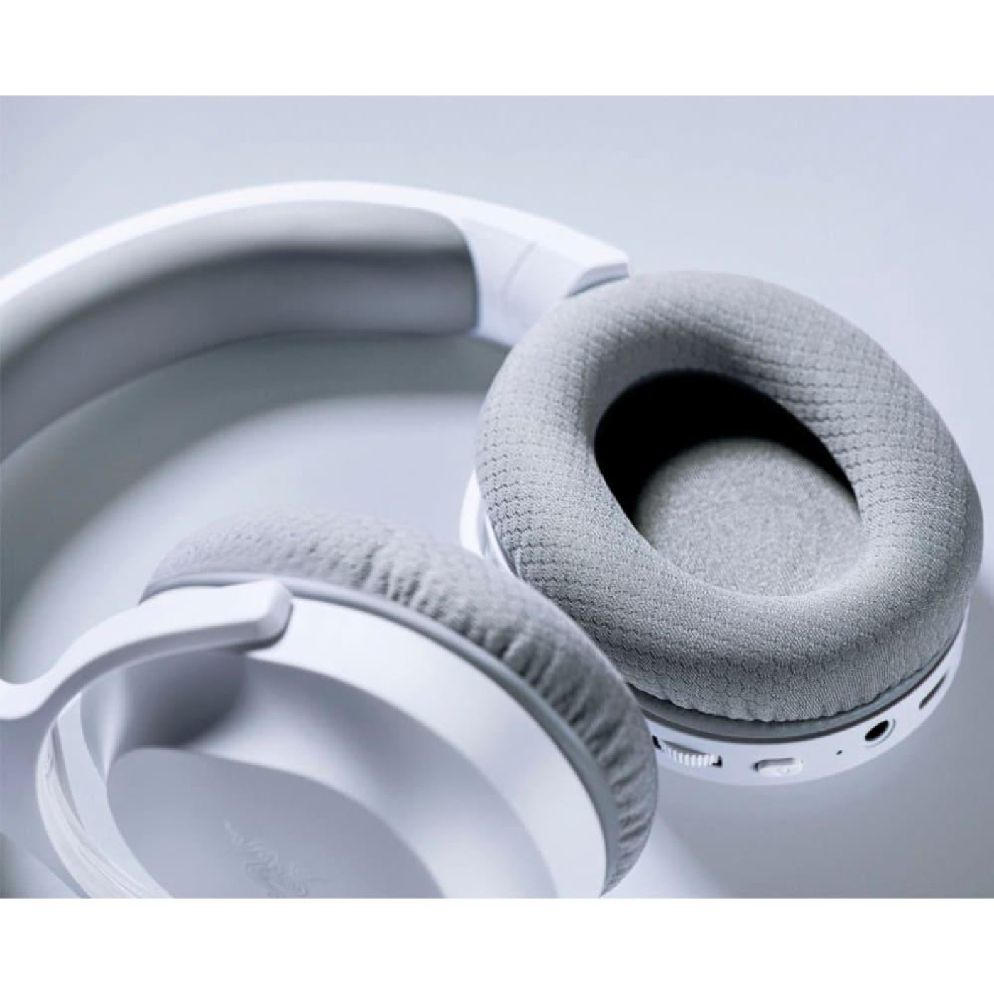 Ігрова гарнітура Razer Barracuda X 2022 Mercury (RZ04-04430200-R3M1)