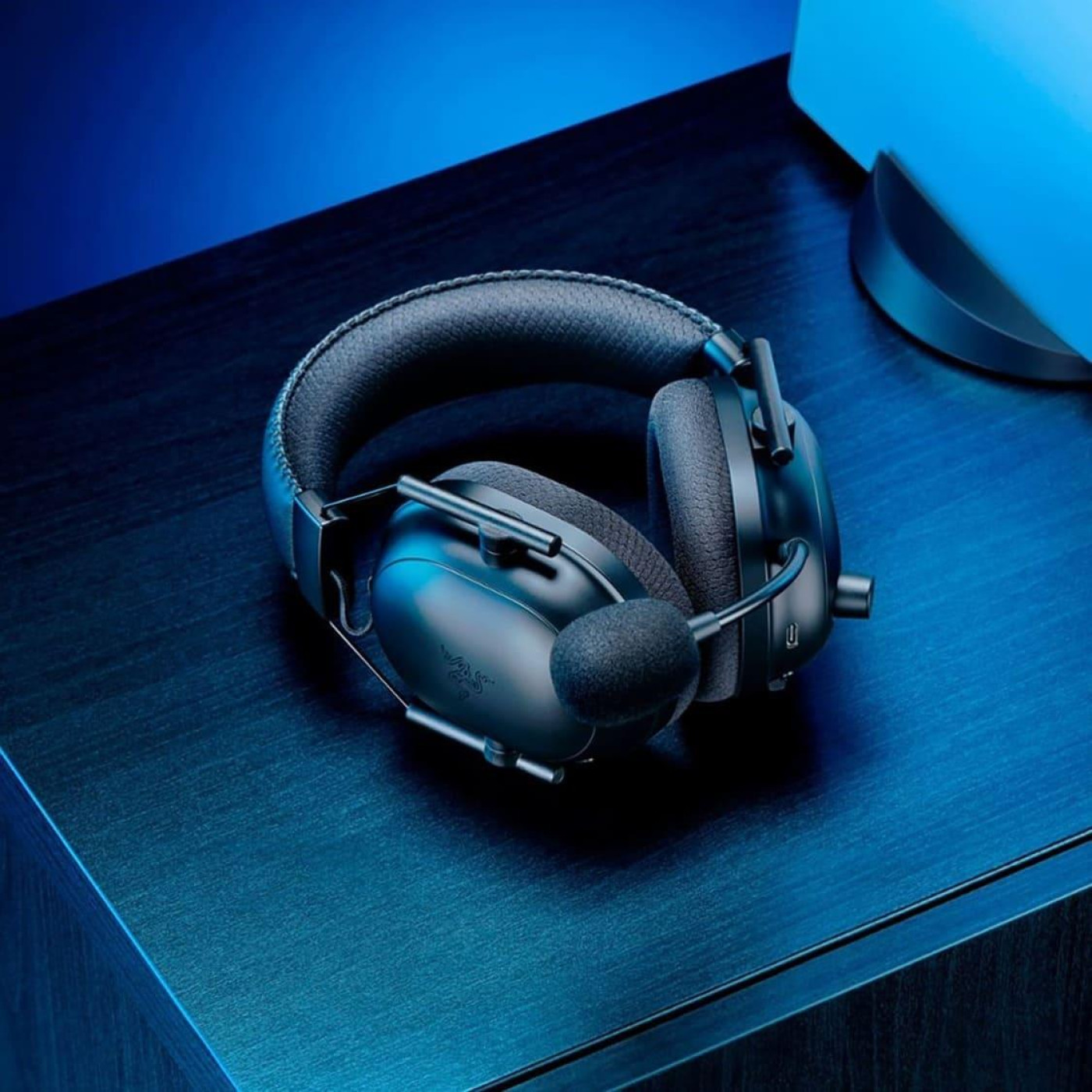 Ігрова гарнітура Razer BlackShark V2 Pro for PS5 Black (RZ04-04530500-R3G1)