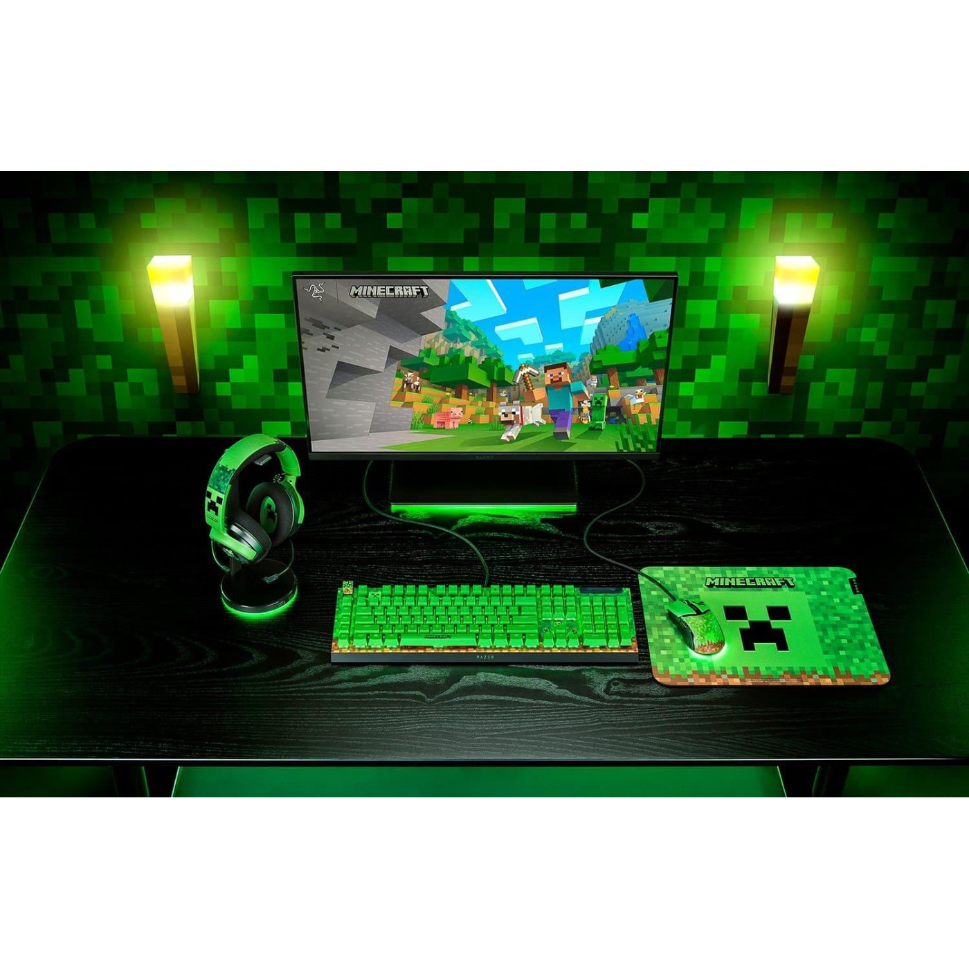 Ігрова гарнітура Razer Kraken V4 X Minecraft Edition (RZ04-05180200-R3M1)
