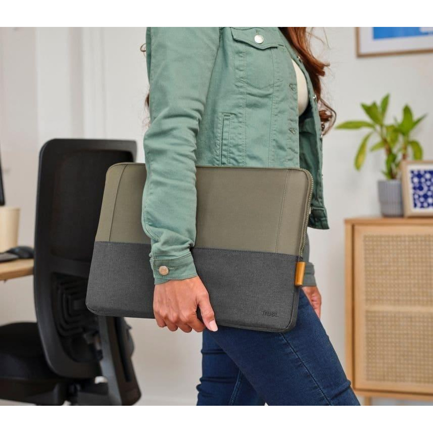 Чохол для ноутбука Trust 16 Lisboa Green (25247_TRUST)