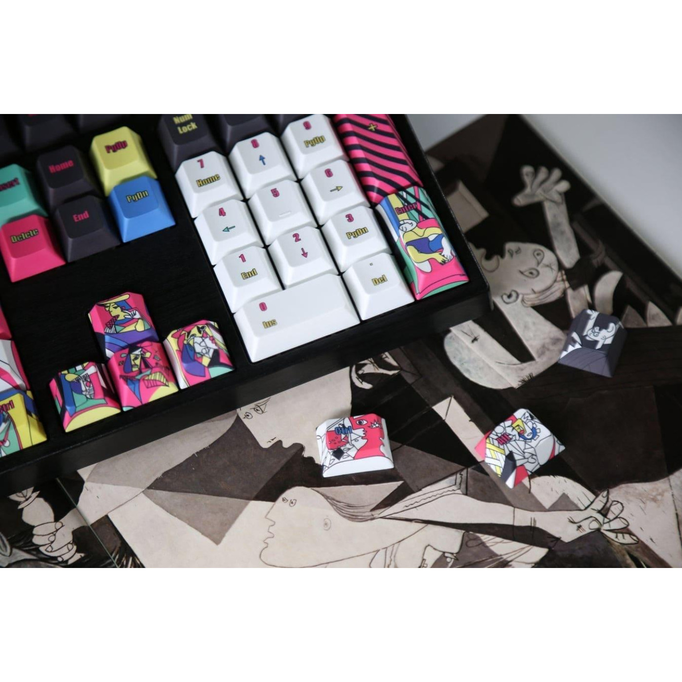 Набор кейкапов Varmilo 121keys Picasso Keycap Set (121K-110EB-R-V)