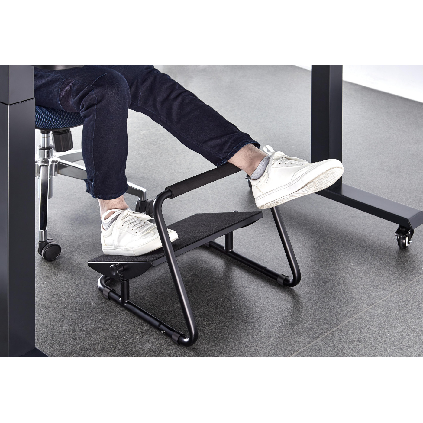 Регульована підставка для ніг OfficePro FR1040B