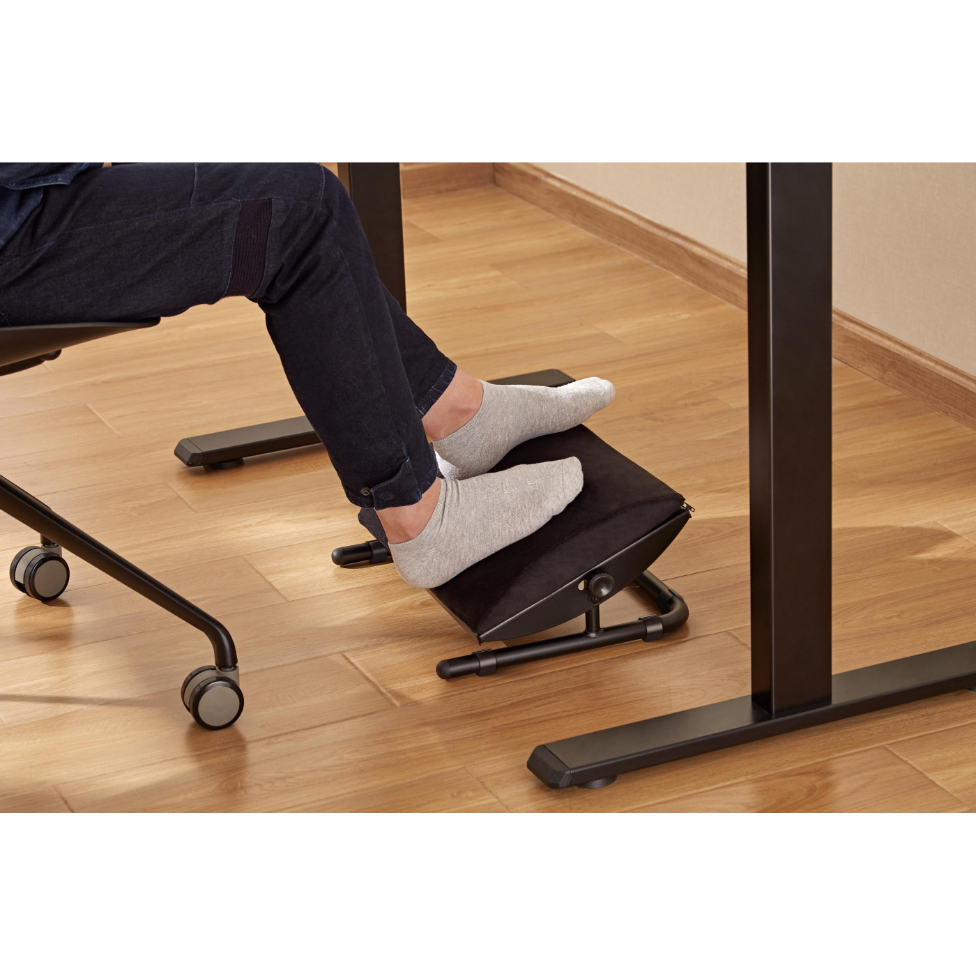 Регулируемая подставка для ног OfficePro FR960B