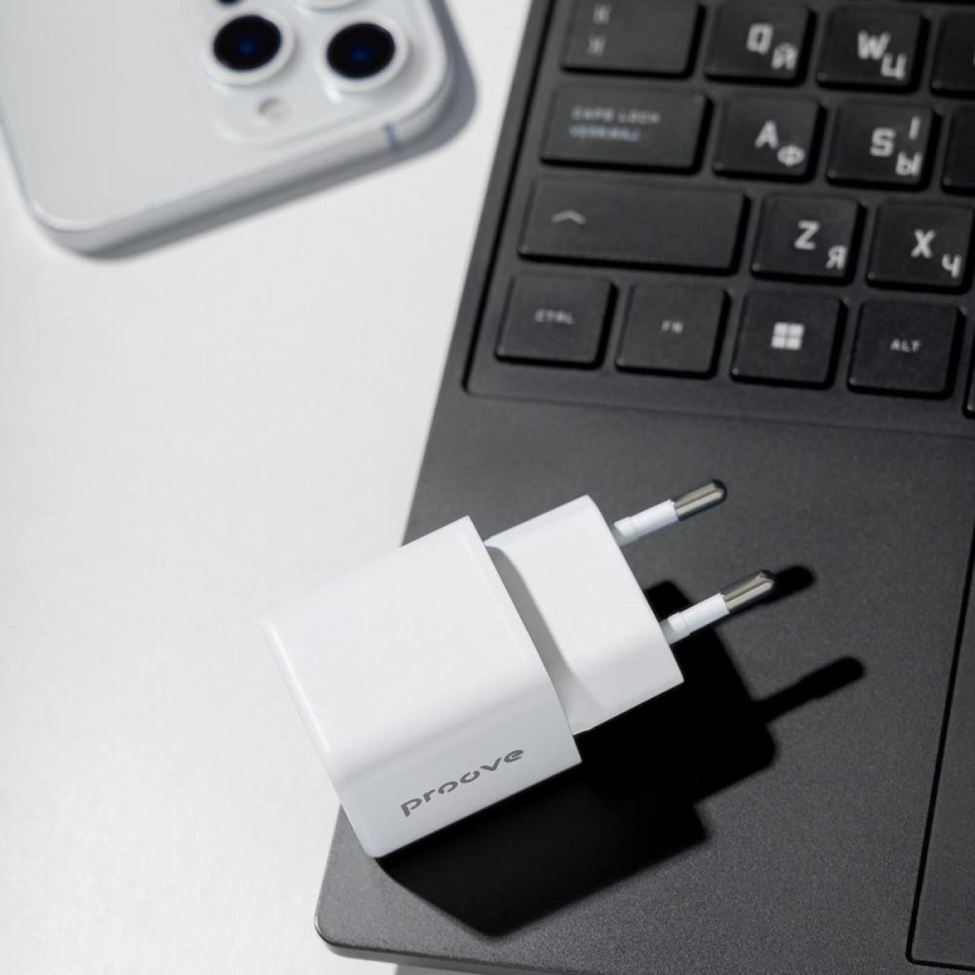 Зарядное устройство Proove Pocket GaN Plus 25W (Type-C + USB) white (WCPG25111202)
