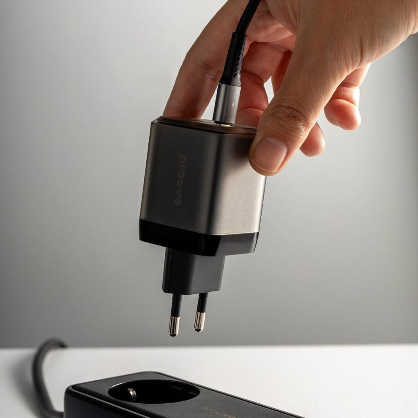 Зарядное устройство Proove Pure GaN Max 67W (Type-C + Type-C) black (WCPU67022201)