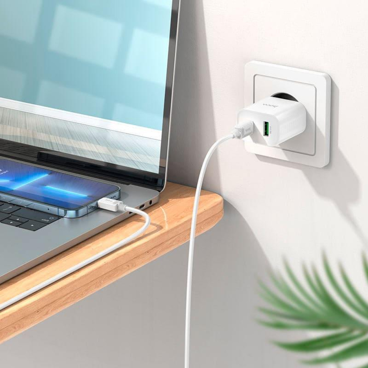 Зарядное устройство Hoco C80A Plus Rapido PD20W+QC3.0 charger set(C to iP) White (6931474779892)