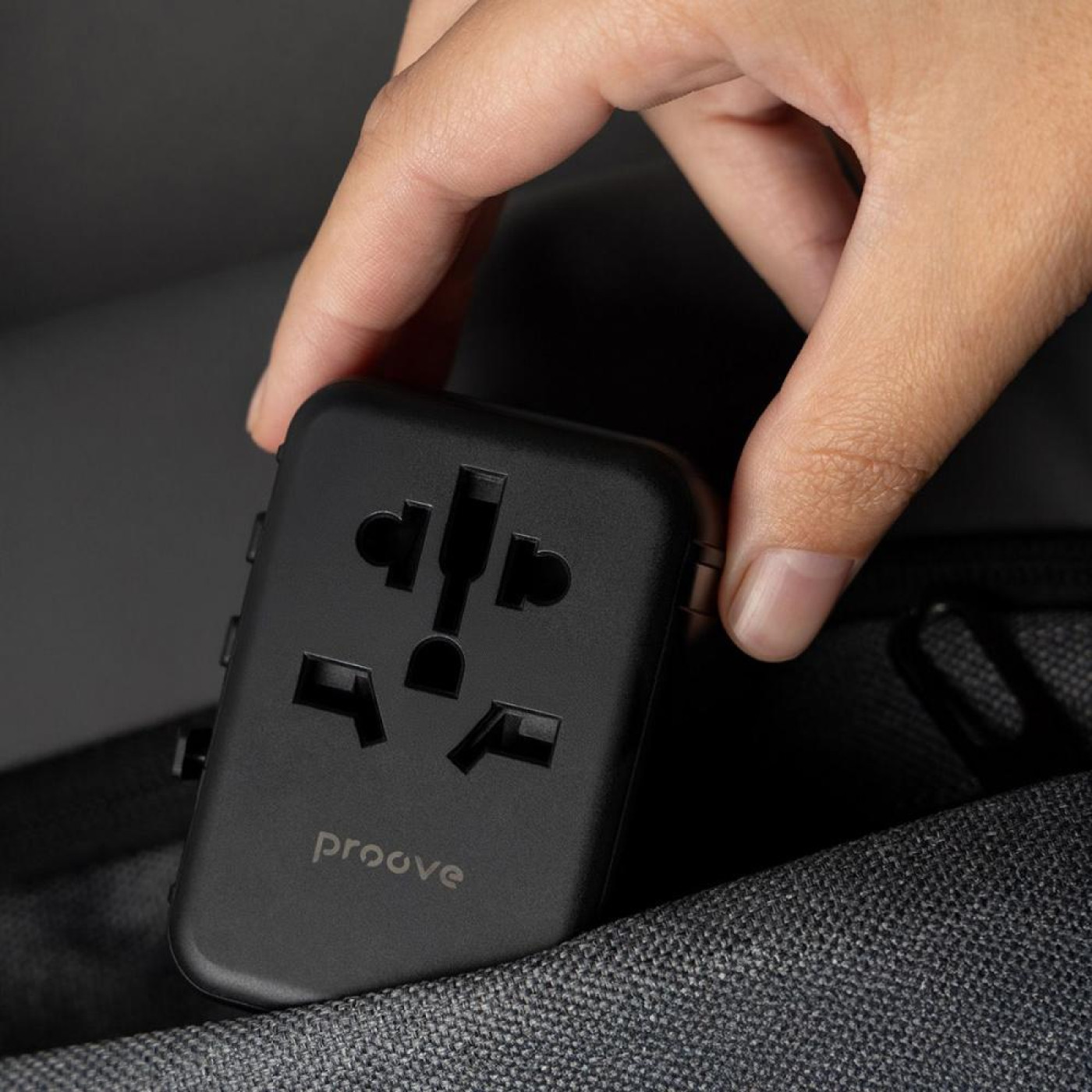 Зарядное устройство Proove Trip 20W black (TATL20310001)