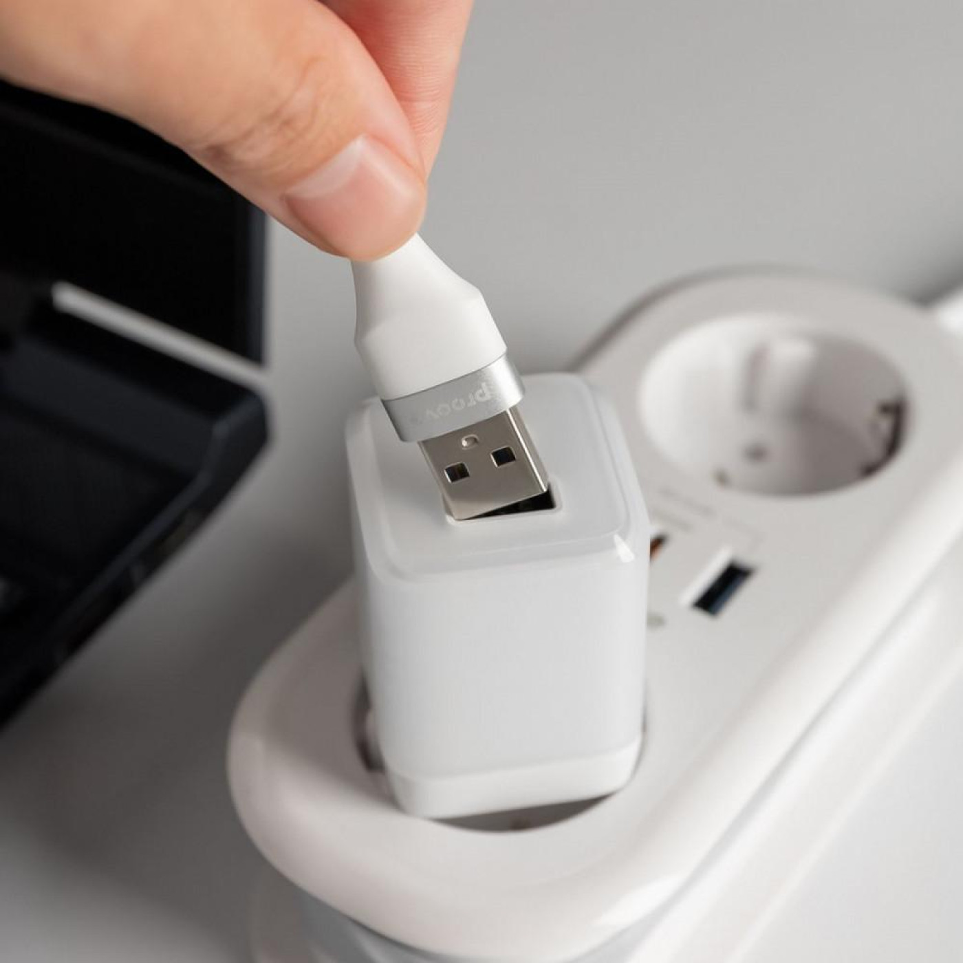 Зарядное устройство Proove Pure GaN Plus 30W (Type-C + USB) white (WCPU30111202)