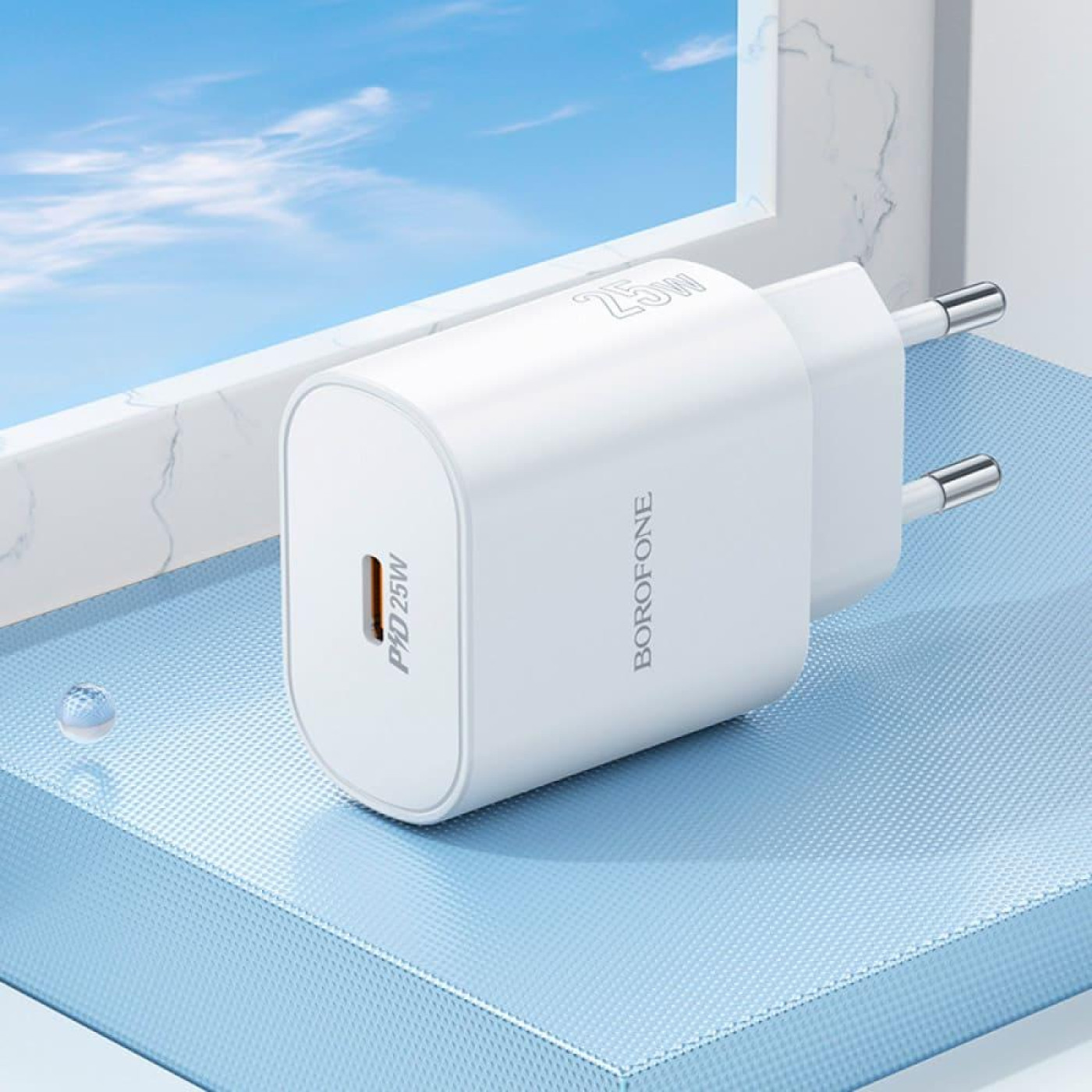 Зарядное устройство Borofone BA82A Platinum single port PD25W charger(EU) White (6941991112256)