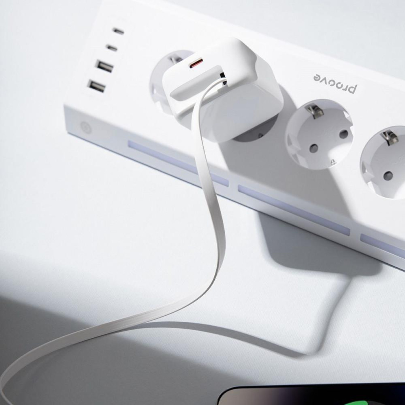 Зарядное устройство Proove Fixtape GaN (Type-C) 65W white (WCFP65010202)