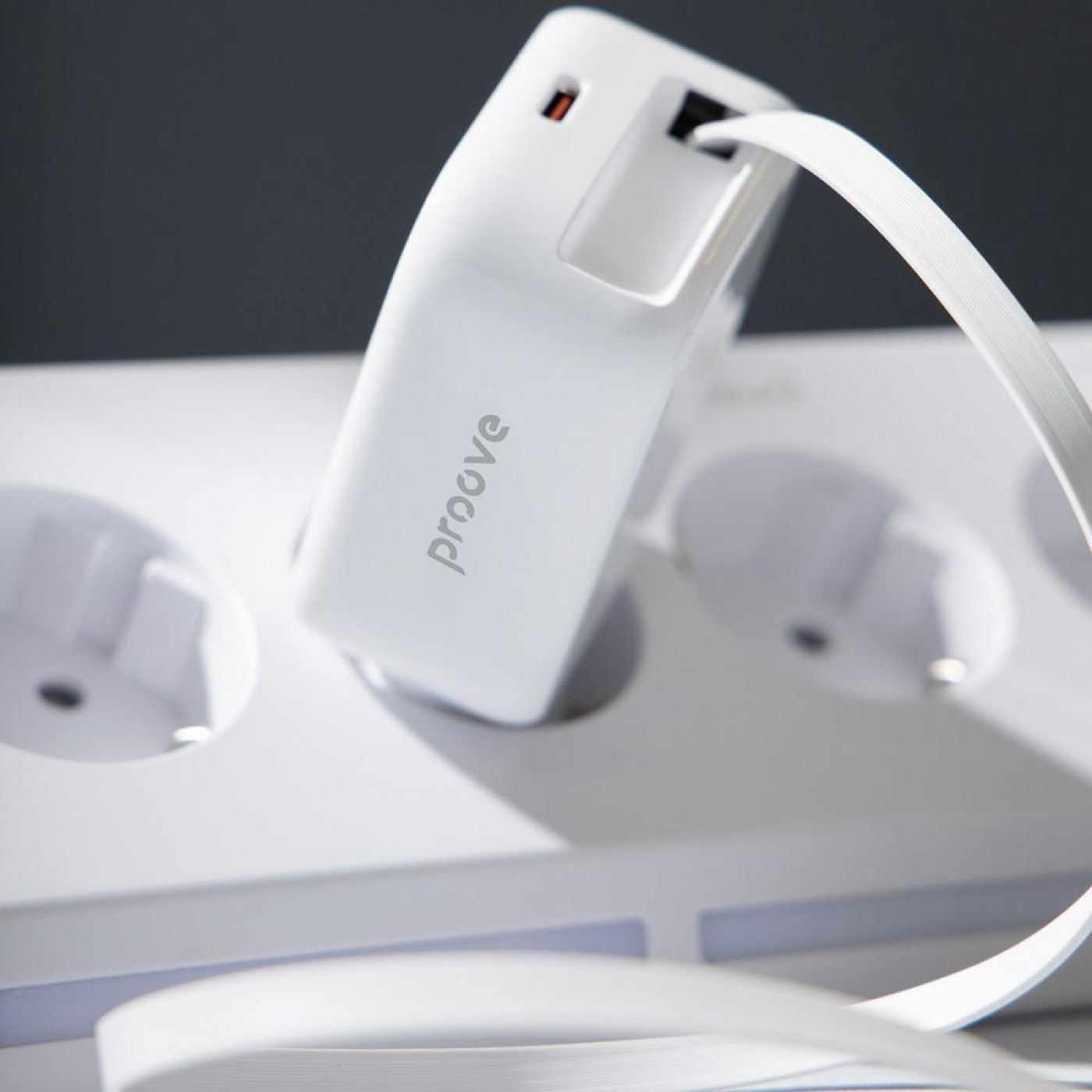 Зарядное устройство Proove Fixtape GaN (Type-C) 65W white (WCFP65010202)