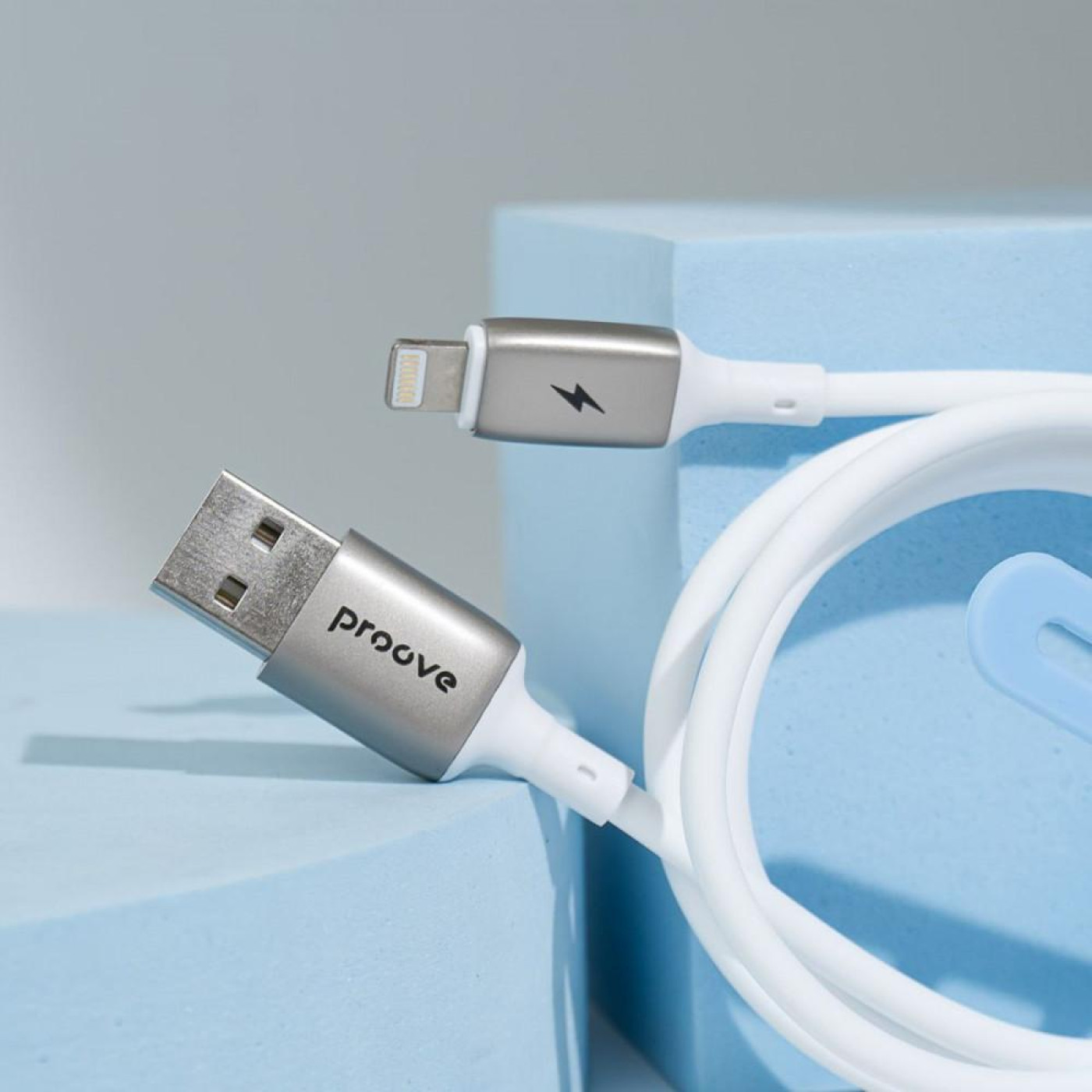 Кабель Proove Flex Metal USB to Lightning 2.4A (1m) white (CCFM20001102)