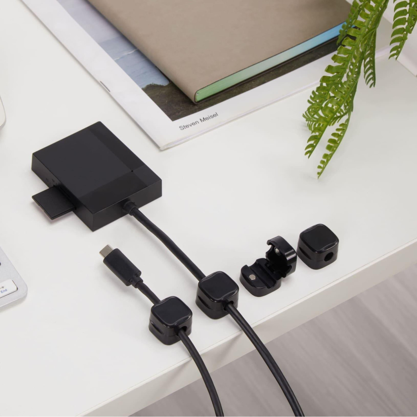 Органайзер для кабелю OfficePro CM002B Black