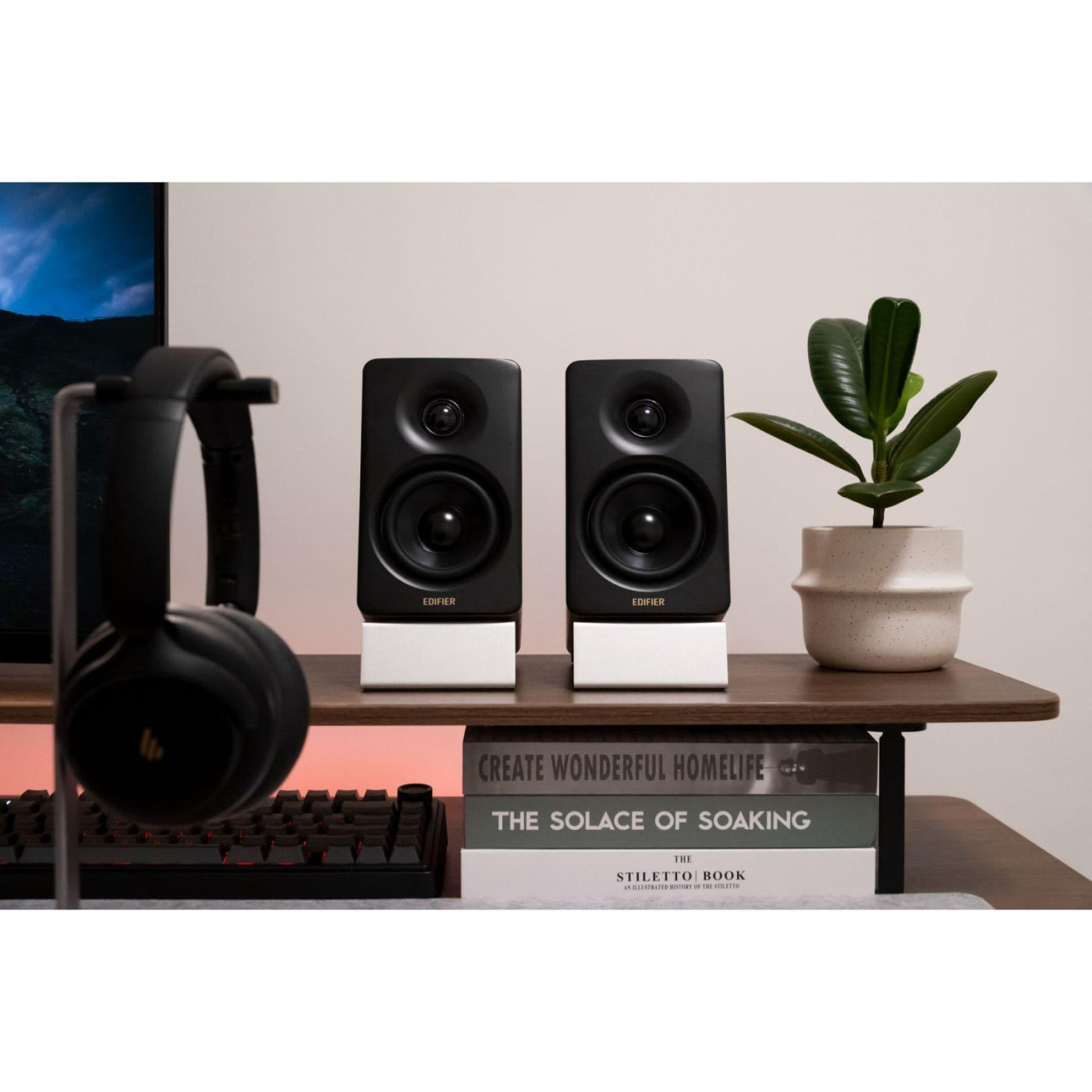 Акустическая система Edifier 2.0 M60 Black 66W Bluetooth (M60Black)