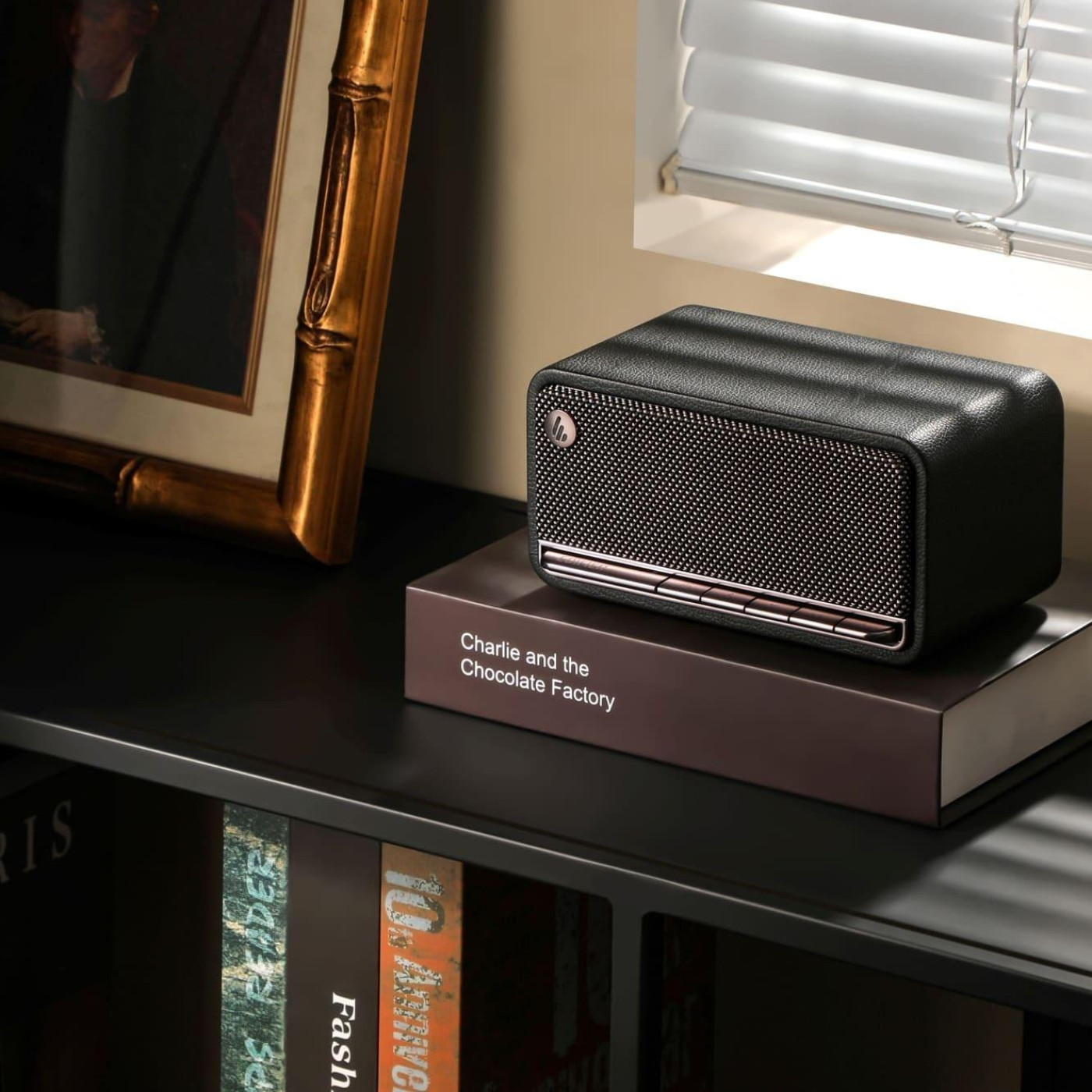 Портативная акустика Edifier MP230 Retro Black (MP230Retroblack)