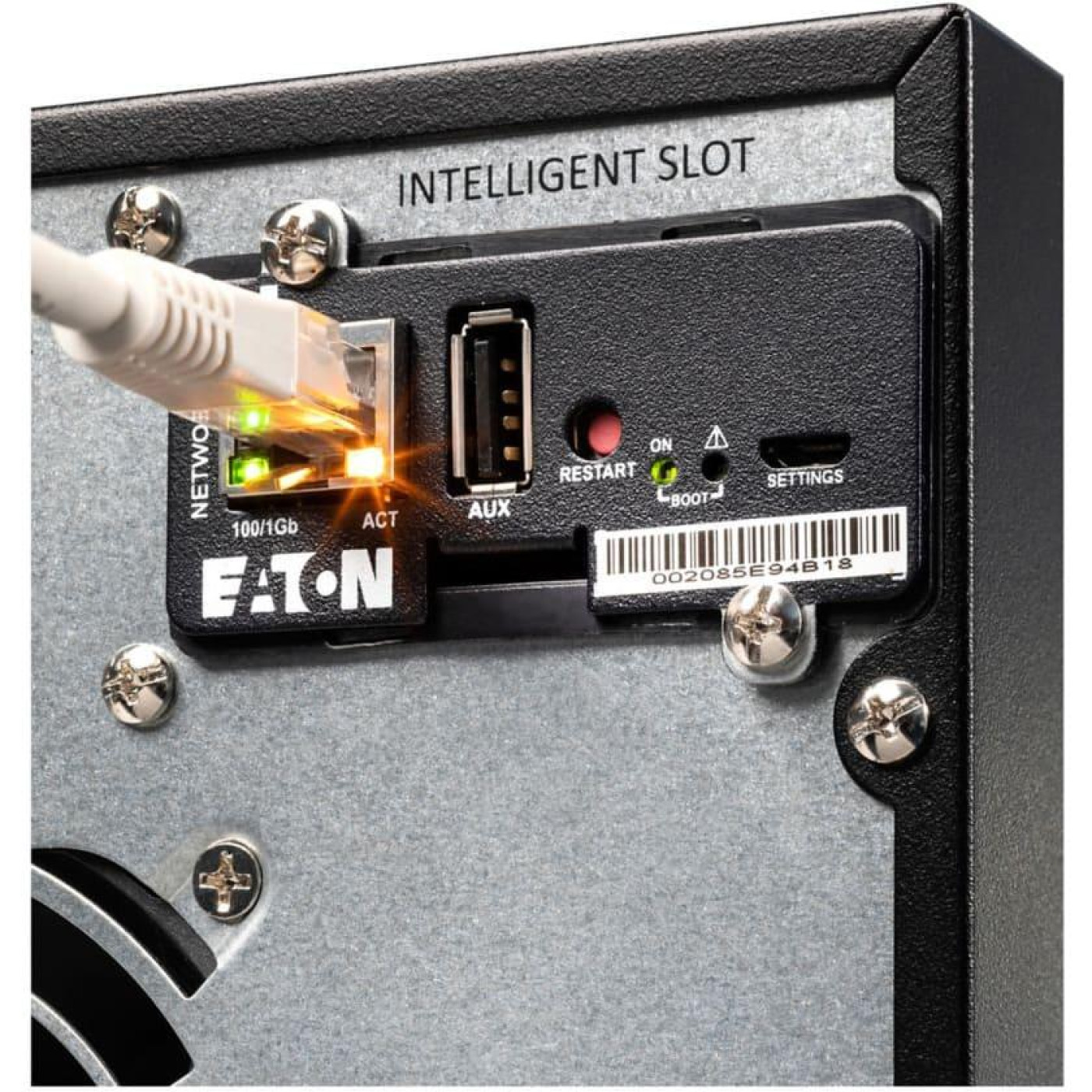 Источник бесперебойного питания Eaton 1000 ВА / 800 Вт / 9 А*ч (9E1000I)