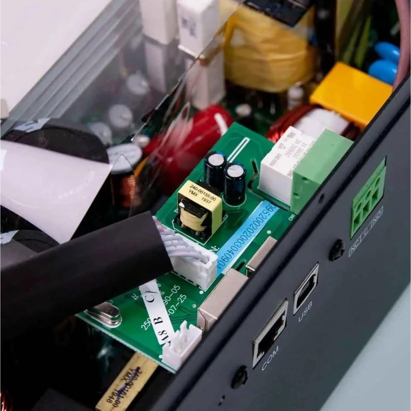 Инвертор Must 24V 3200 Вт (PV18-3224VPM)