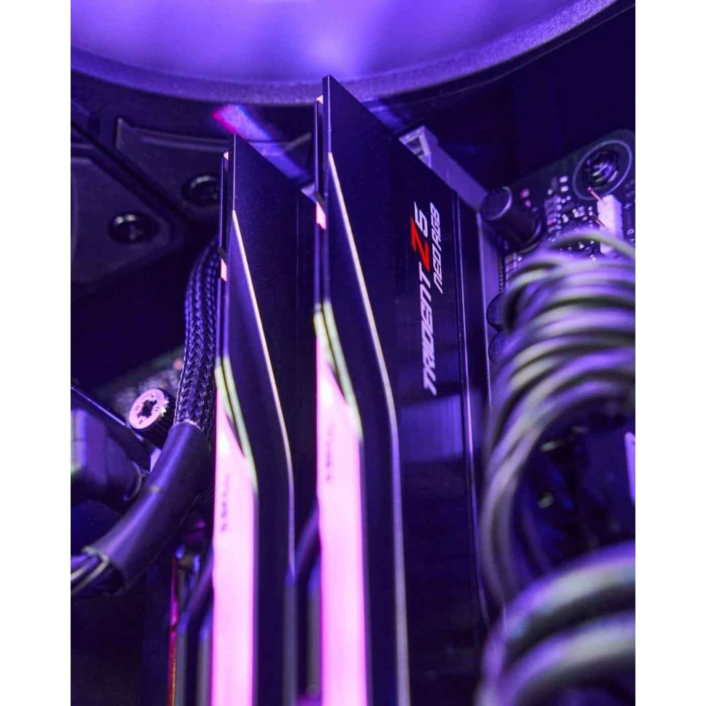 Компьютер Instagram by CompX_492 (RTX 5060, Ryzen 5 7500F, DDR5 32 Гб, SSD 1 ТБ)