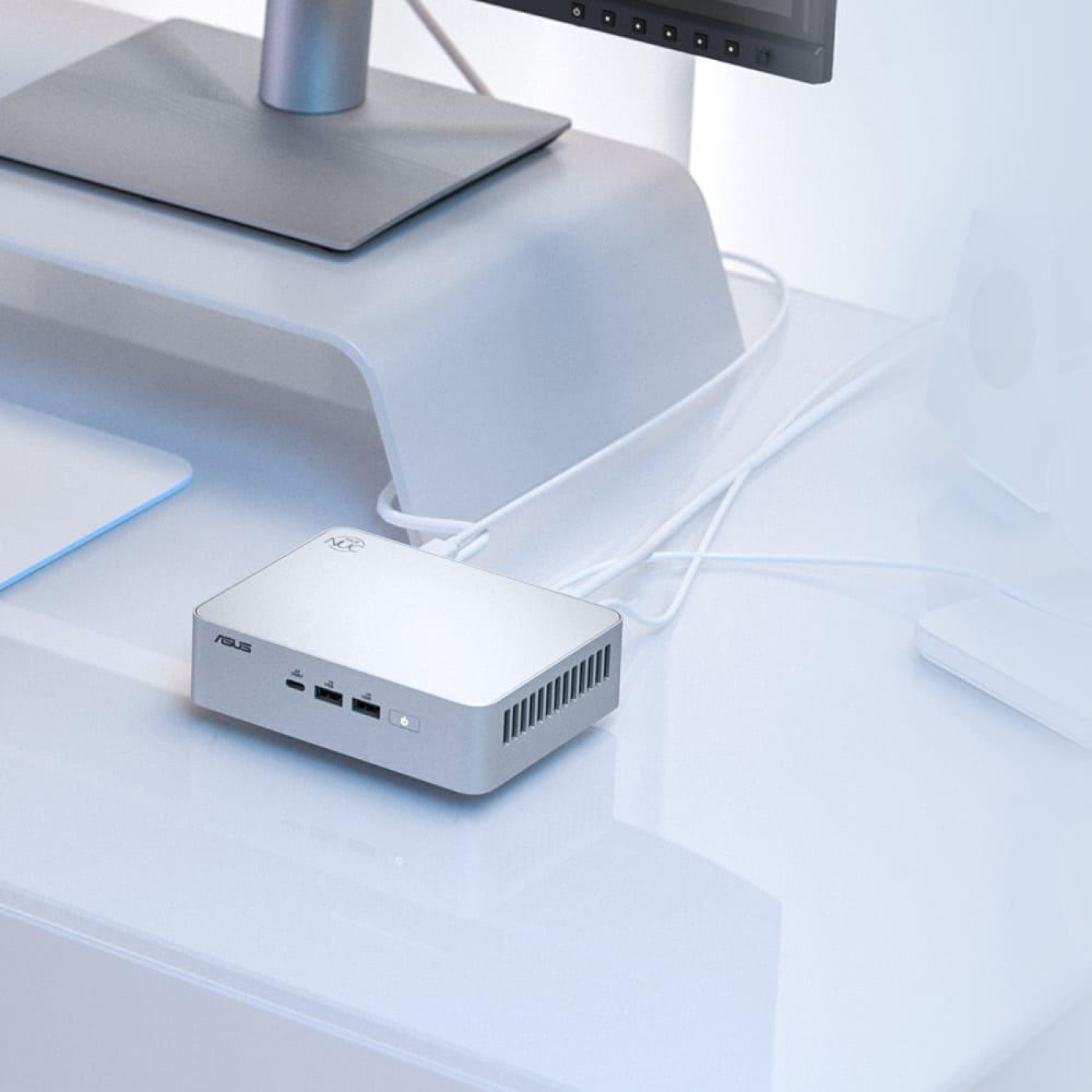 Компьютер ASUS NUC 15pro+ RNUC15CRSU700002 Intel Сore Ultra 7 255H/Без ОЗП/Без SSD/Intel Arc Graphics/Без ОС (90AR00P3-M00040)