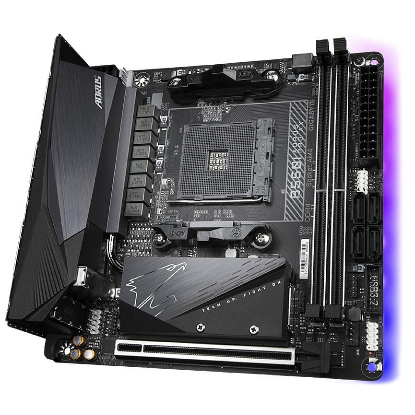Материнська плата Gigabyte B550I Aorus Pro AX (B550I AORUS PRO AX) (Socket AM4, AMD B550, Mini-ITX)