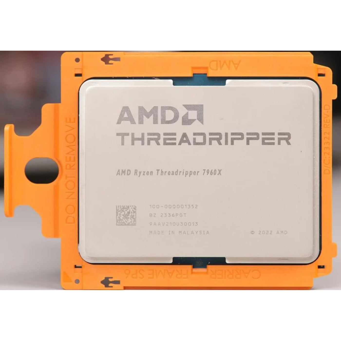 Процесор AMD Ryzen Threadripper 7960X WOF (100-100001352WOF) (Socket TR5, 48T, 5.3 ГГц, Box)