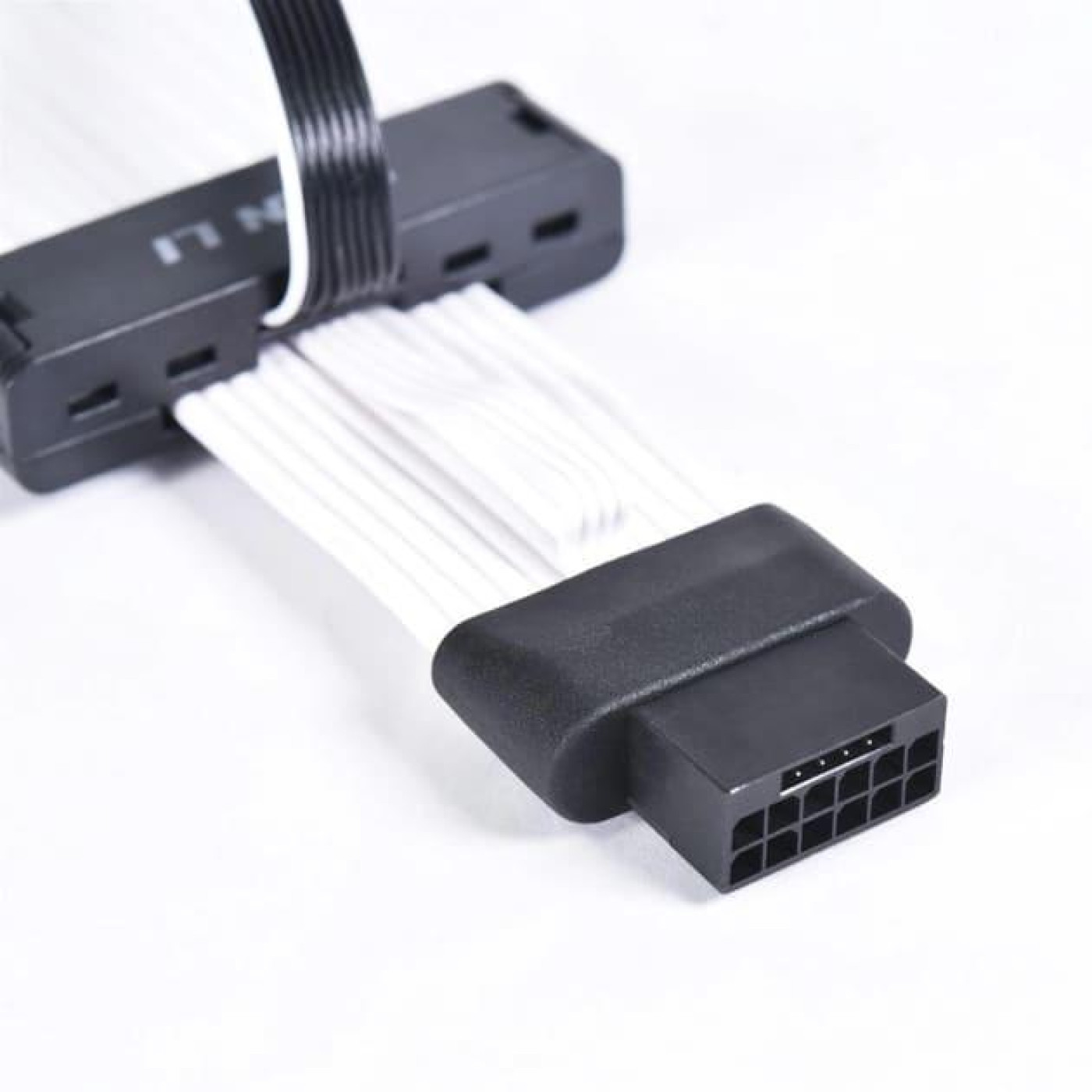 Кабель для ПК Lian Li Strimer PLUS V2(12+4pin to 12+4pin, Light Guide #12), VGA Extension cable U1