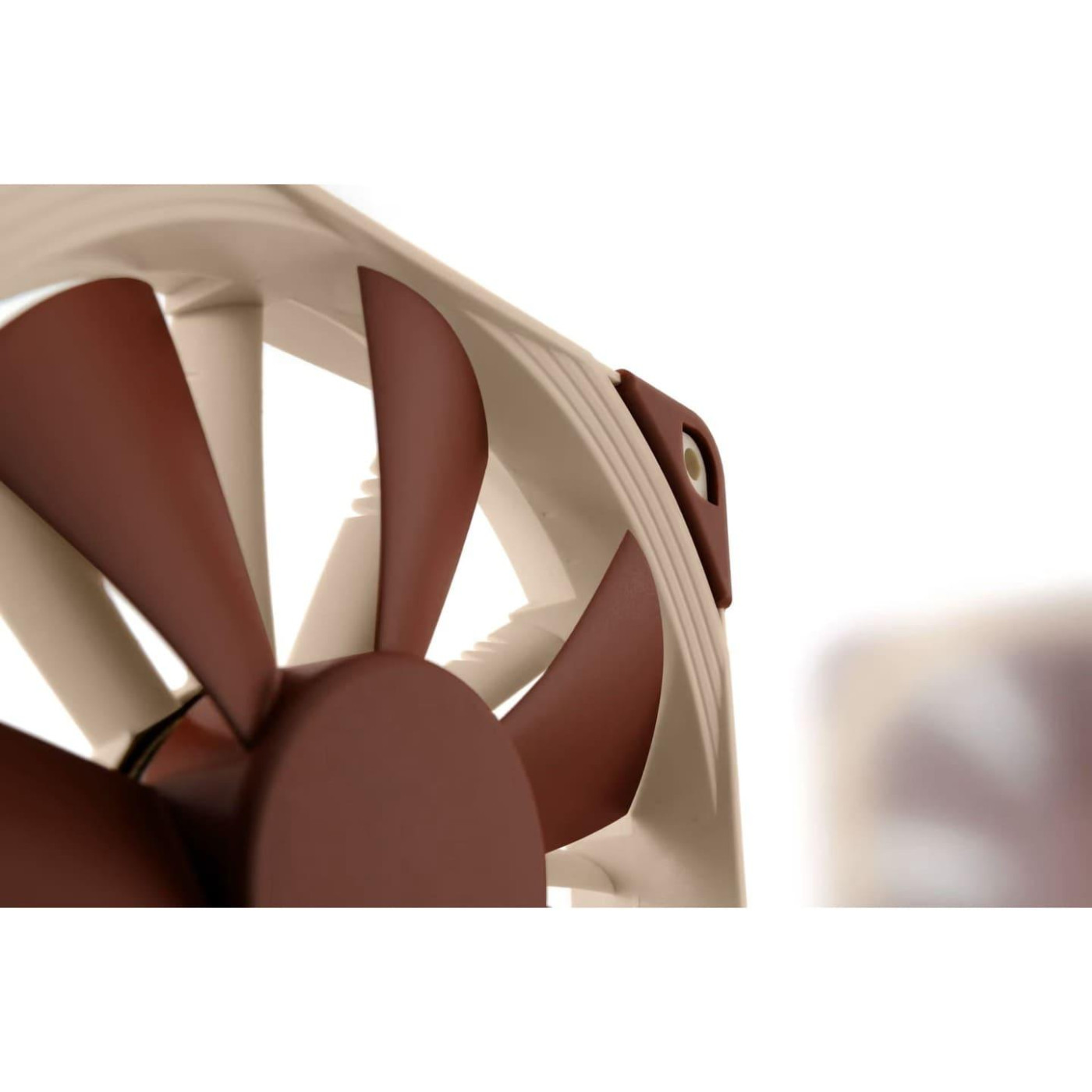 Вентилятор Noctua NF-F12 5V PWM