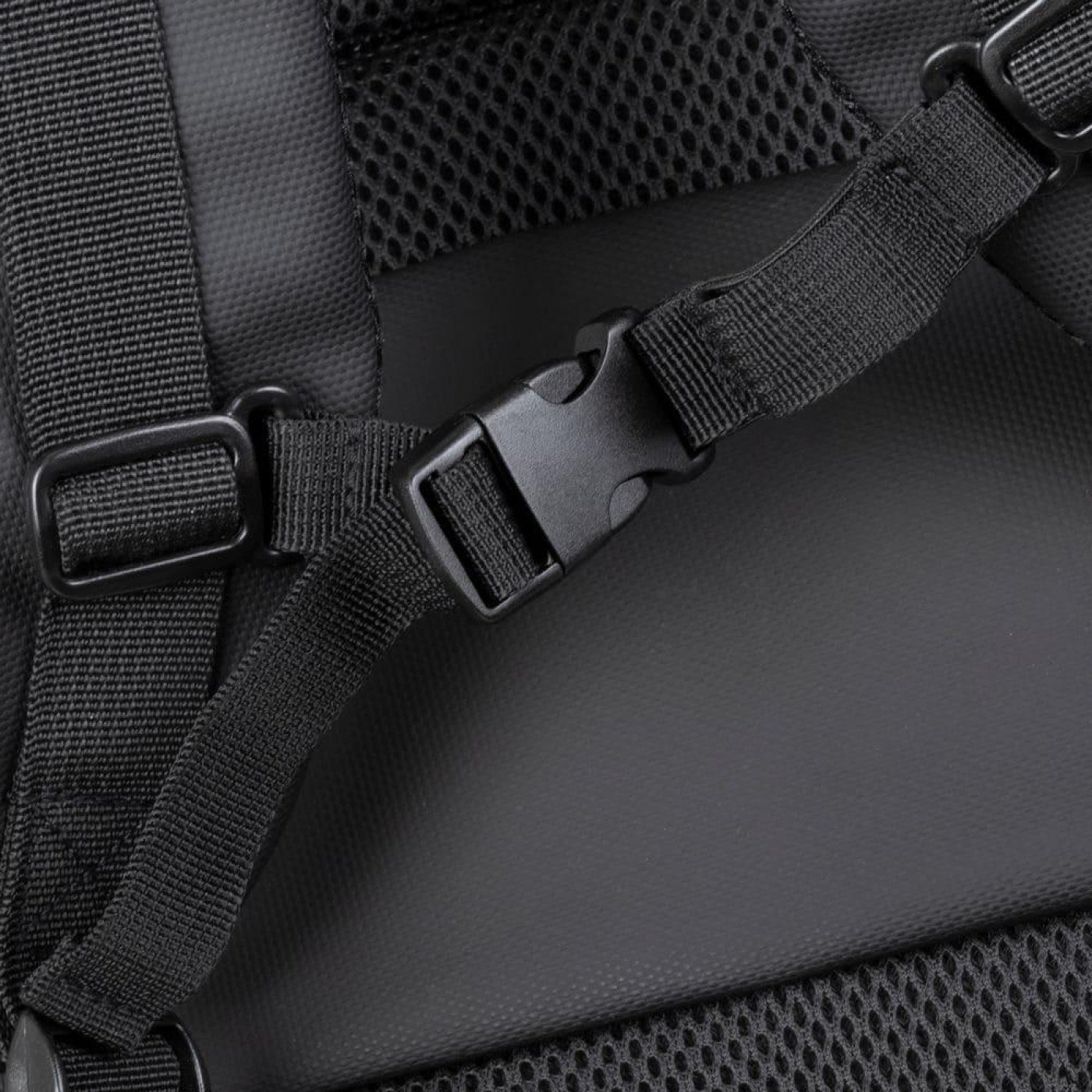 Рюкзак для ноутбука Rivacase 17.3 8465 (Black) (8465 (Black))