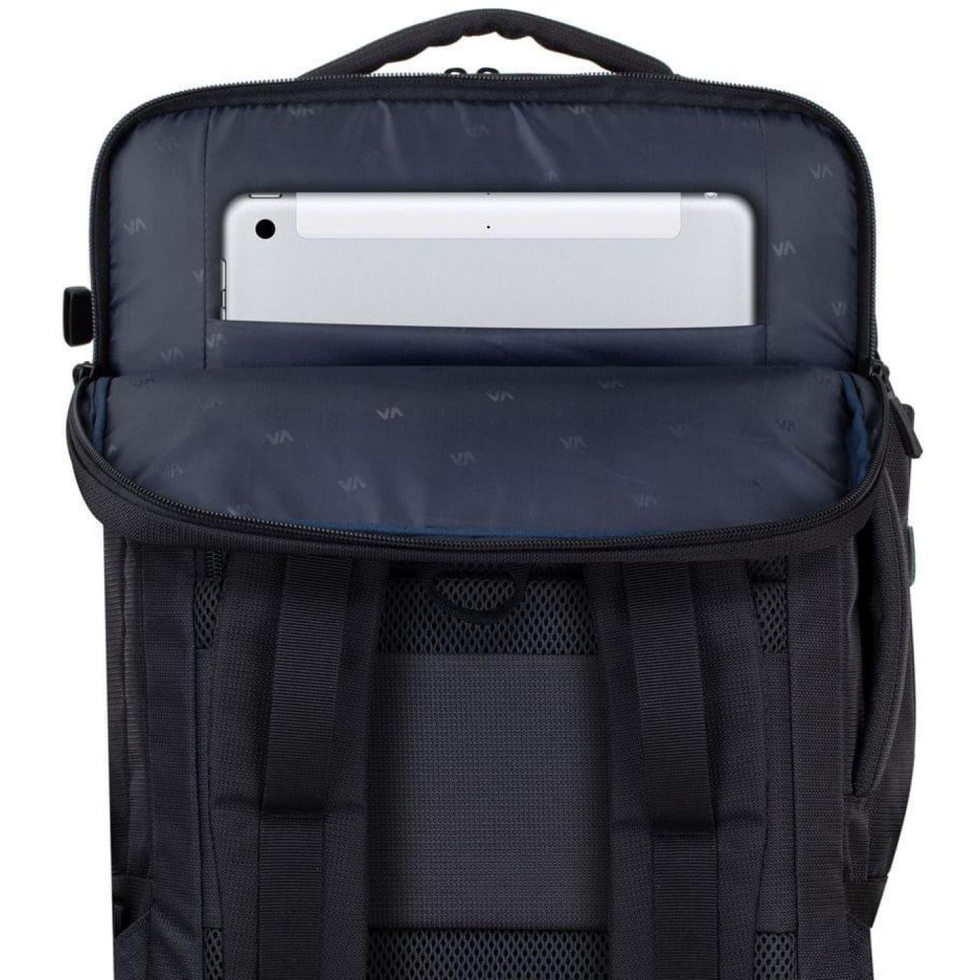 Рюкзак для ноутбука Rivacase 17.3 дюймив 8461 (Black) (8461 (Black))