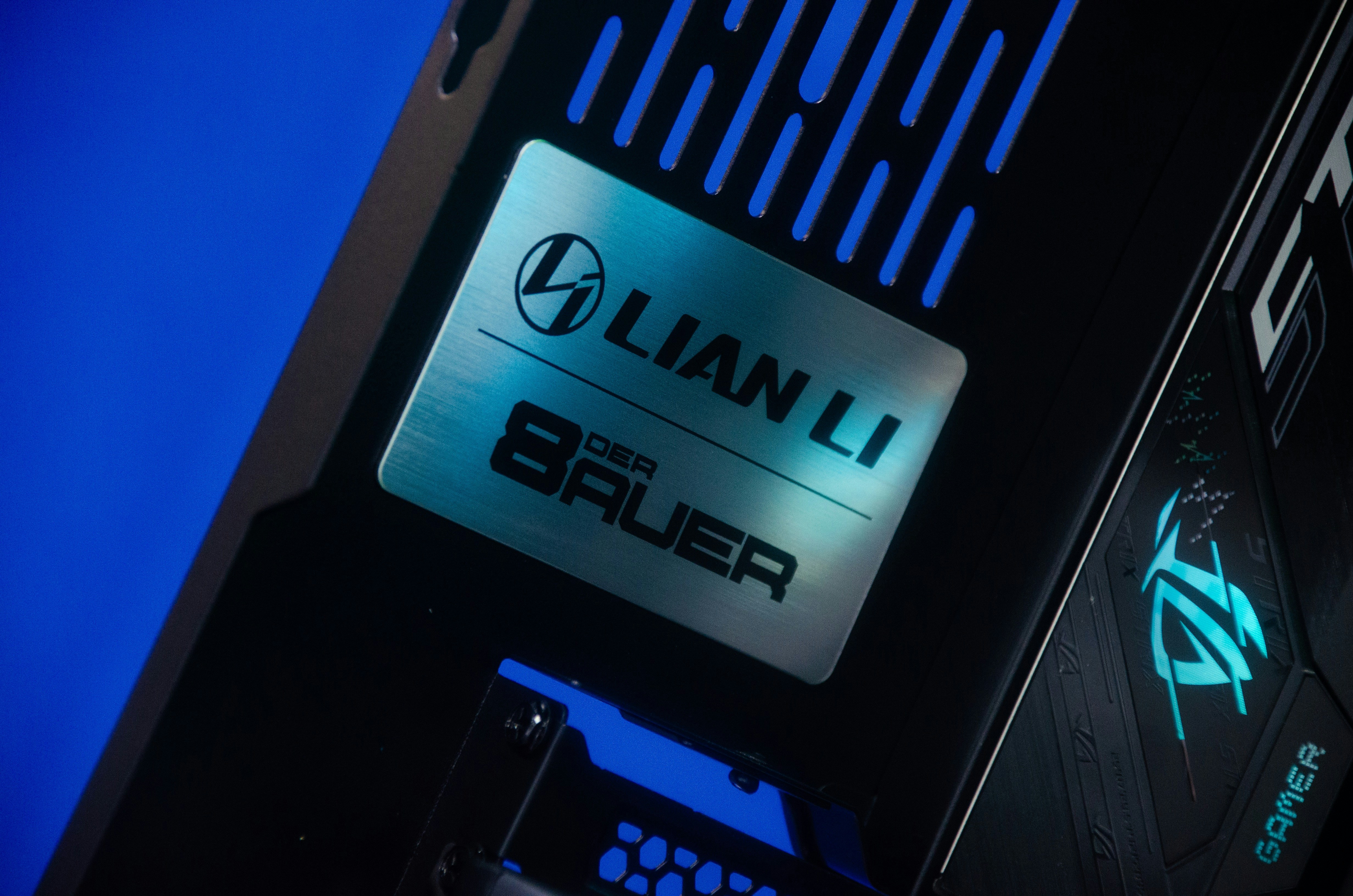 Корпус Lian Li TR-01X ODYSSEY X Black (G99.TR01X.00) — Full-Tower корпус для максимального розміру системи