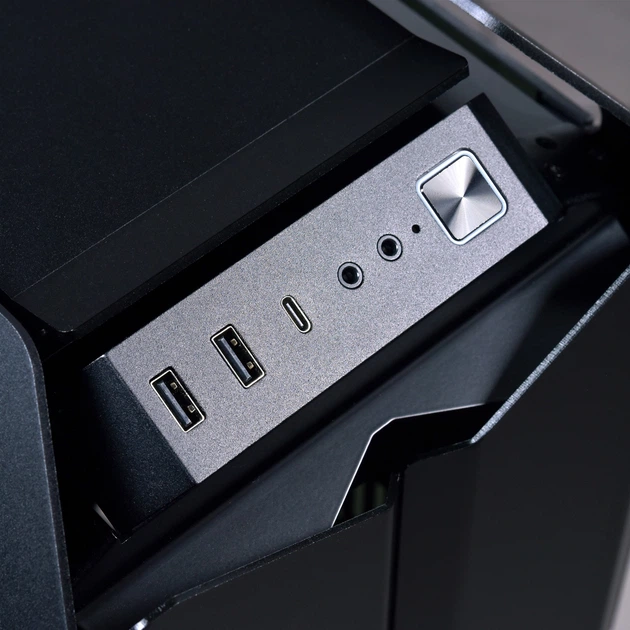 Корпус Lian Li TR-01X ODYSSEY X Black (G99.TR01X.00) — Корпус із високоякісного алюмінію