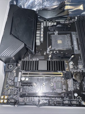 Материнська плата GIGABYTE B550M Aorus Elite (B550M AORUS ELITE) (Socket AM4, AMD B550, Micro-ATX) Б/в — Socket AM4: сумісність з процесорами AMD Ryzen