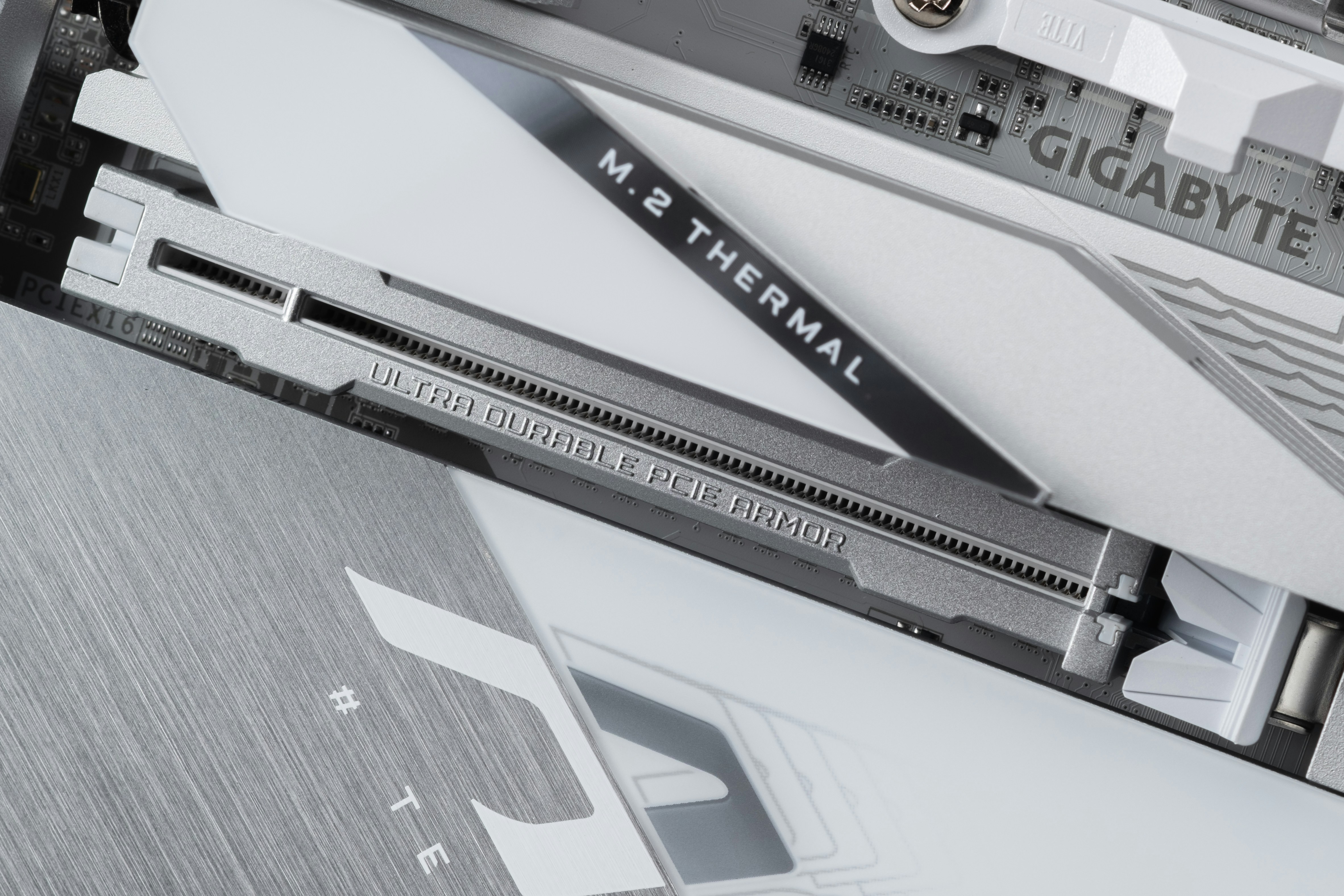 Материнська плата Gigabyte B650 GAMING X AX (B650 GAMING X AX) (Socket AM5, AMD B650, ATX) Б/в — Чипсет AMD B650 для оптимальної продуктивності