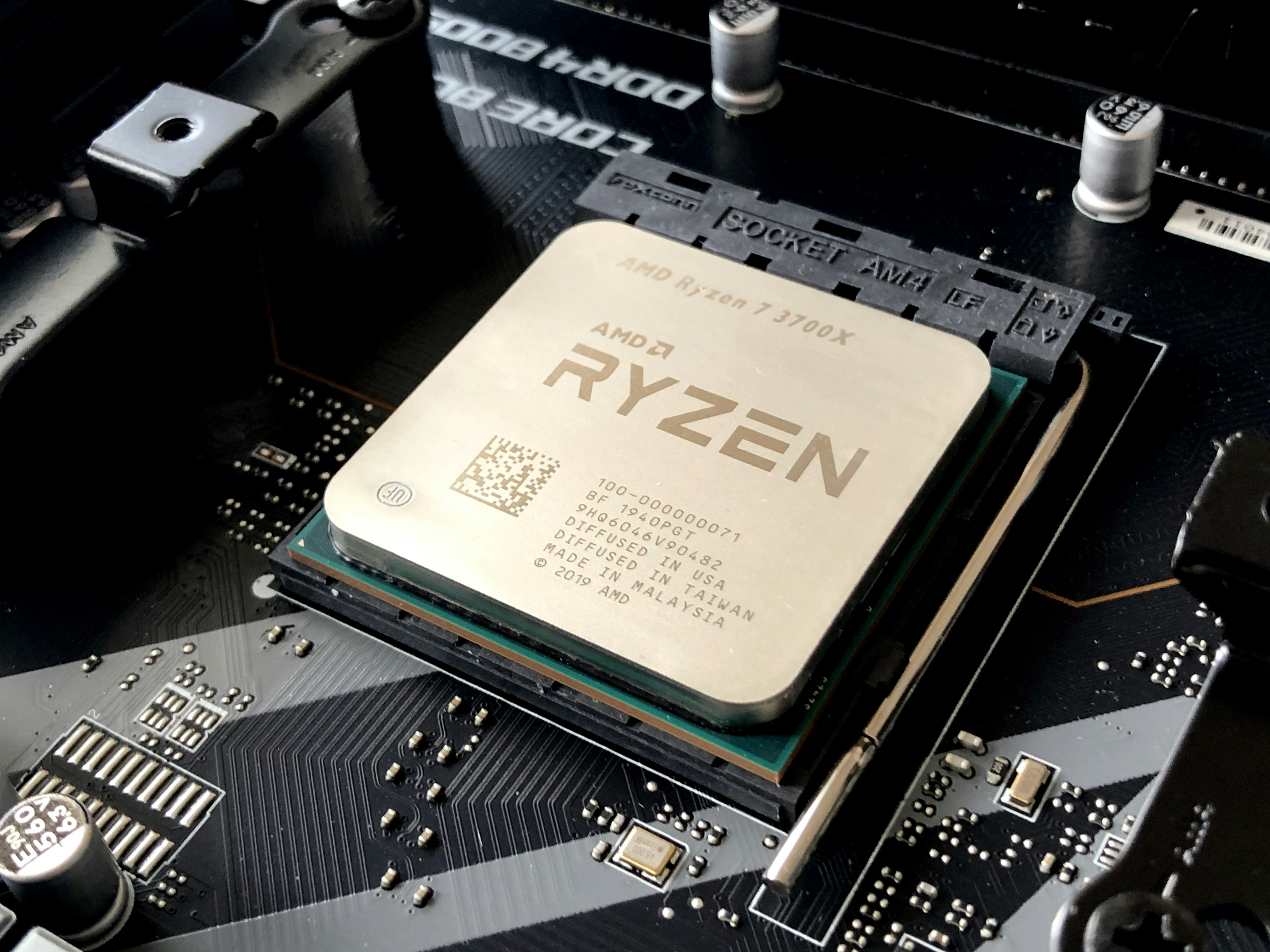 Процессор AMD Ryzen 3 4300GE (100-000000151) (Socket AM4, 8T, 4.0 ГГц, Tray) — Архитектура Ryzen 3 4300G для эффективности