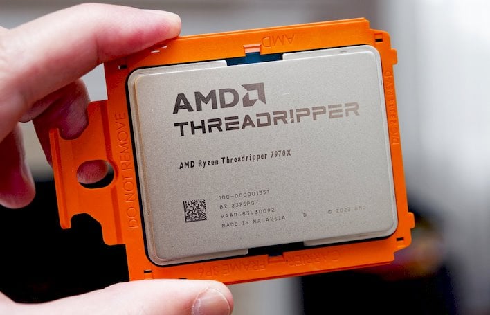 Процессор AMD Ryzen Threadripper 7970X WOF (100-100001351WOF) (Socket TR5, 64T, 5.3 ГГц, Box) — 32 ядра для многозадачности и производительности