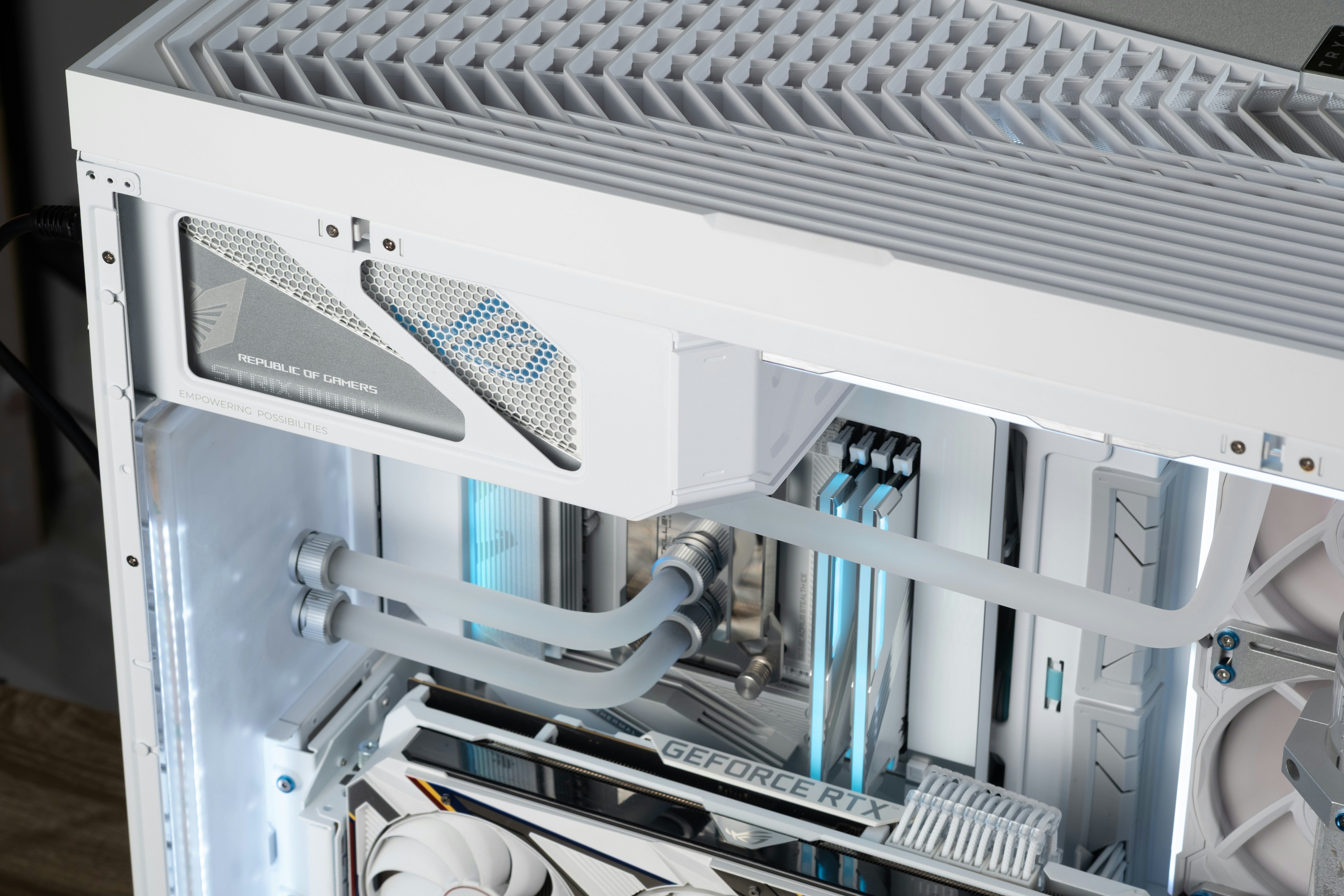 Корпус Lian Li LANCOOL 207 White (G99.LAN207RW.00) Без БП — Підтримка форм-факторів ATX, Micro-ATX, Mini-ITX