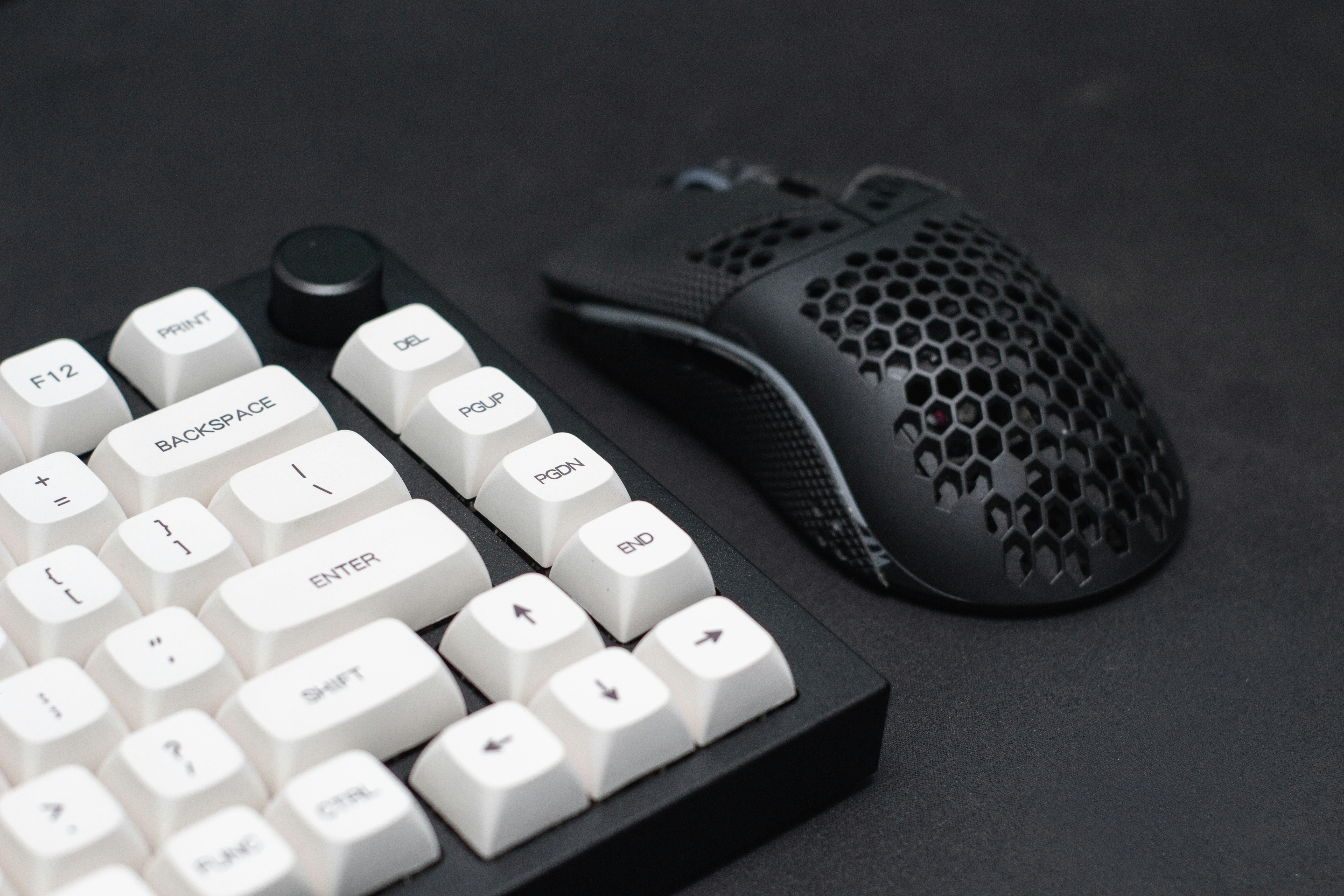 Мышь Lorgar MSA10W Ultralight Wireless Gaming Mouse Advanced White (LRG-MSA10W-WH)