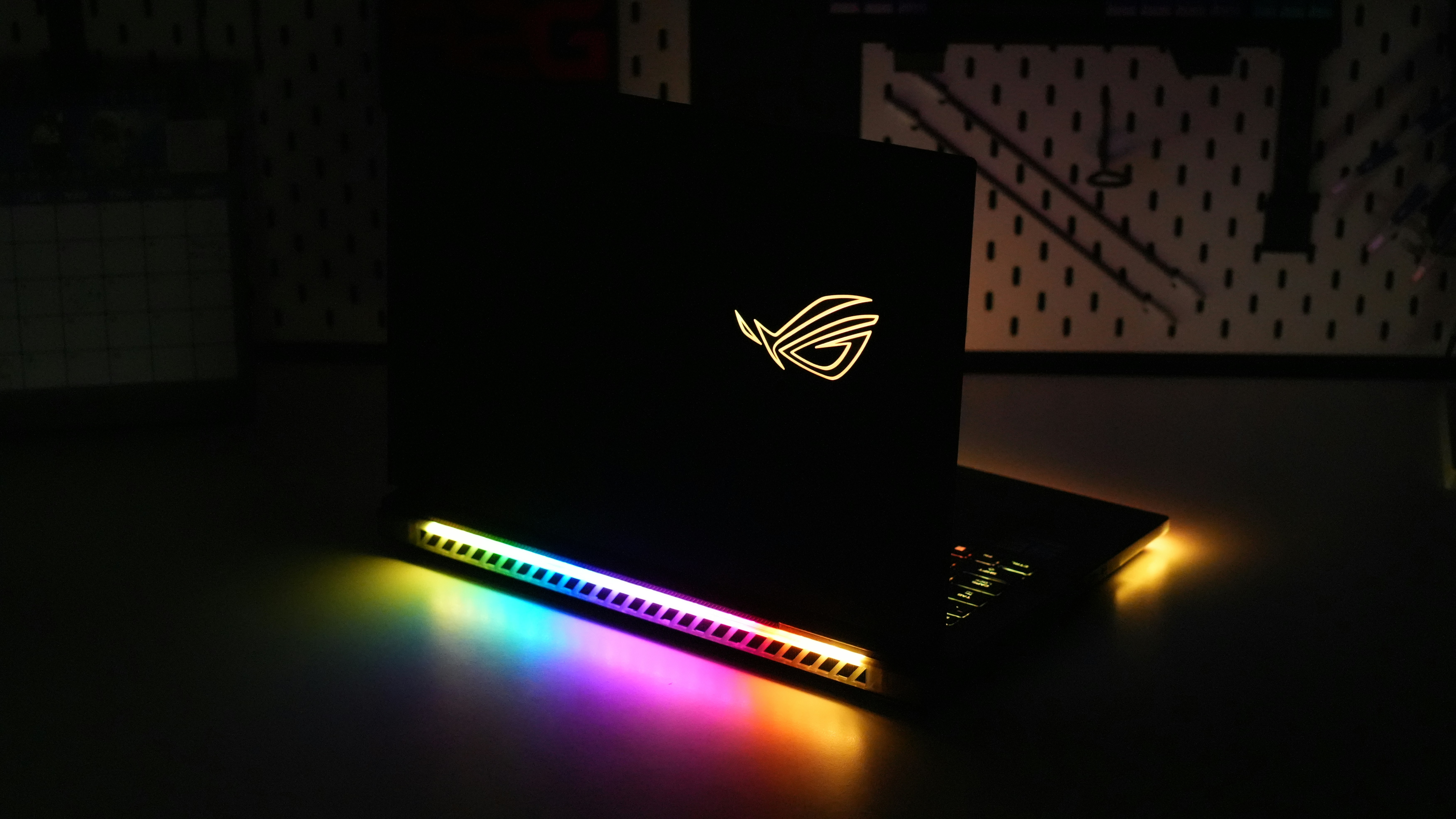 СВО ASUS ROG Ryujin III 360 ARGB Extreme White (90RC0132-M0EAY0) — Підсвічування з підтримкою multi compatibility