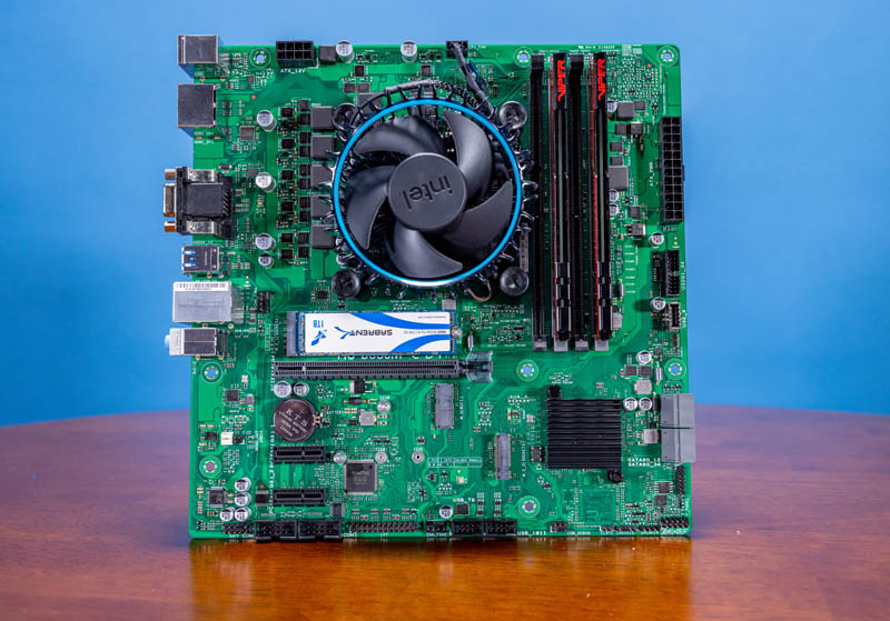 Материнська плата ASUS PRO B660M-C D4-CSM (PRO B660M-C D4-CSM) (Socket 1700, Intel B660, Micro-ATX) — Micro-ATX форм-фактор: компактність і функціональність