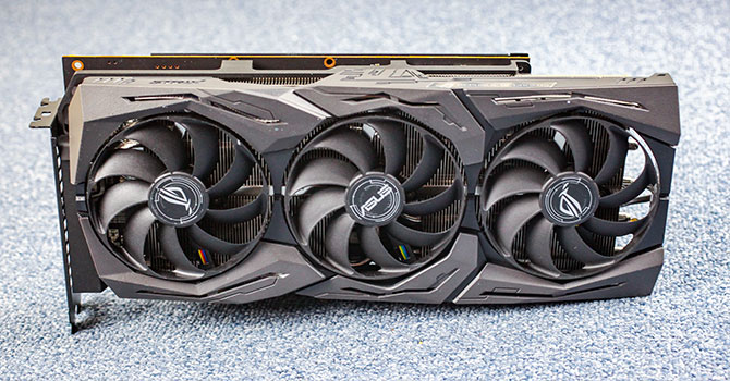 Видеокарта ASUS AMD Radeon RX 5700 XT 8Gb ROG Strix Gaming OC (ROG-STRIX-RX5700XT-O8G-Gaming) (GDDR6, 256 bit, PCI-E v4.0 x16) Б/у — Графический чип RX 5700 XT: возможности и характеристики