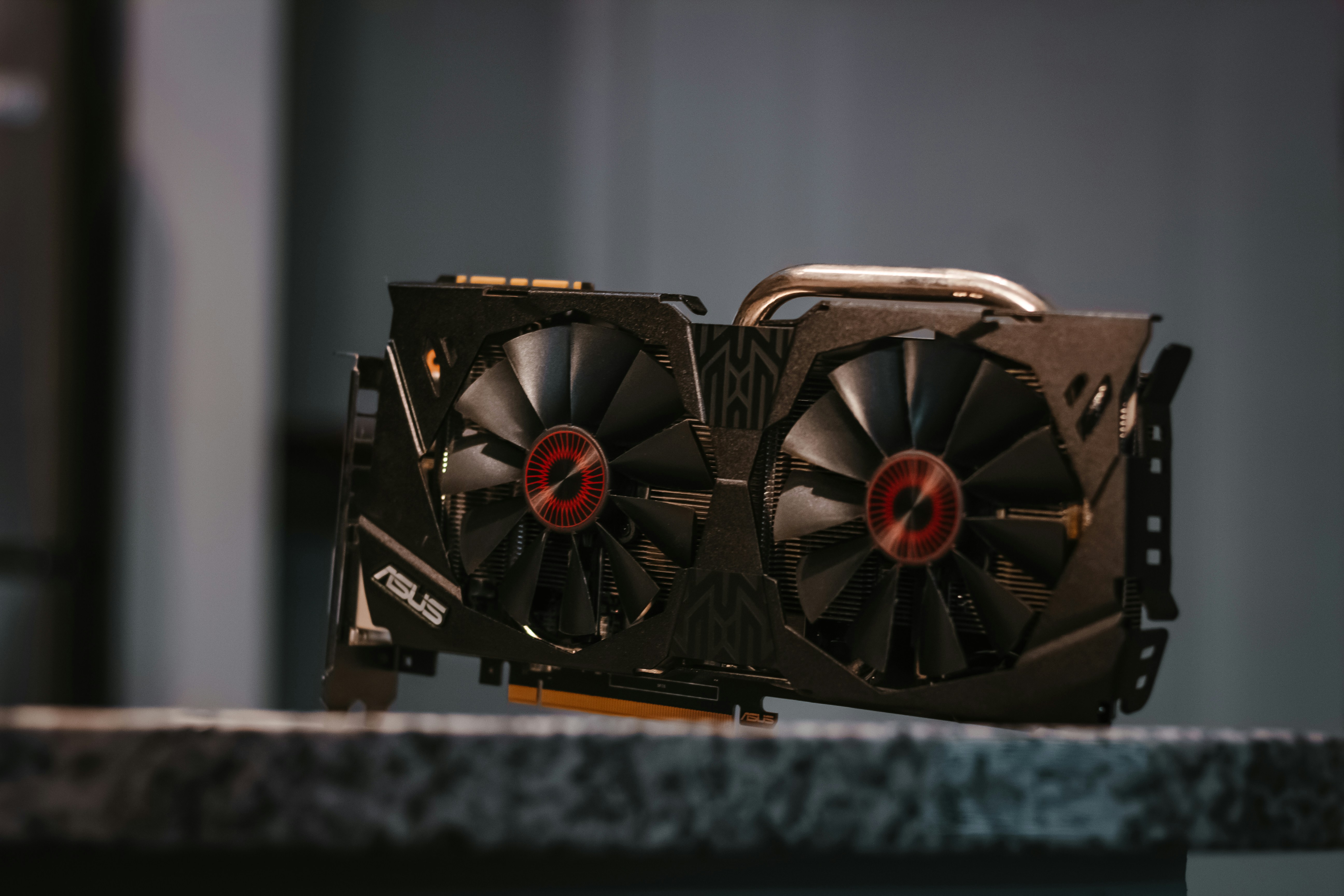 Відеокарта ASUS AMD Radeon RX 580 8Gb Dual OC (DUAL-RX580-O8G) (GDDR5, 256 bit, PCI-E 3.0 x16) Б/в — Активне охолодження з кулером для стабільності роботи