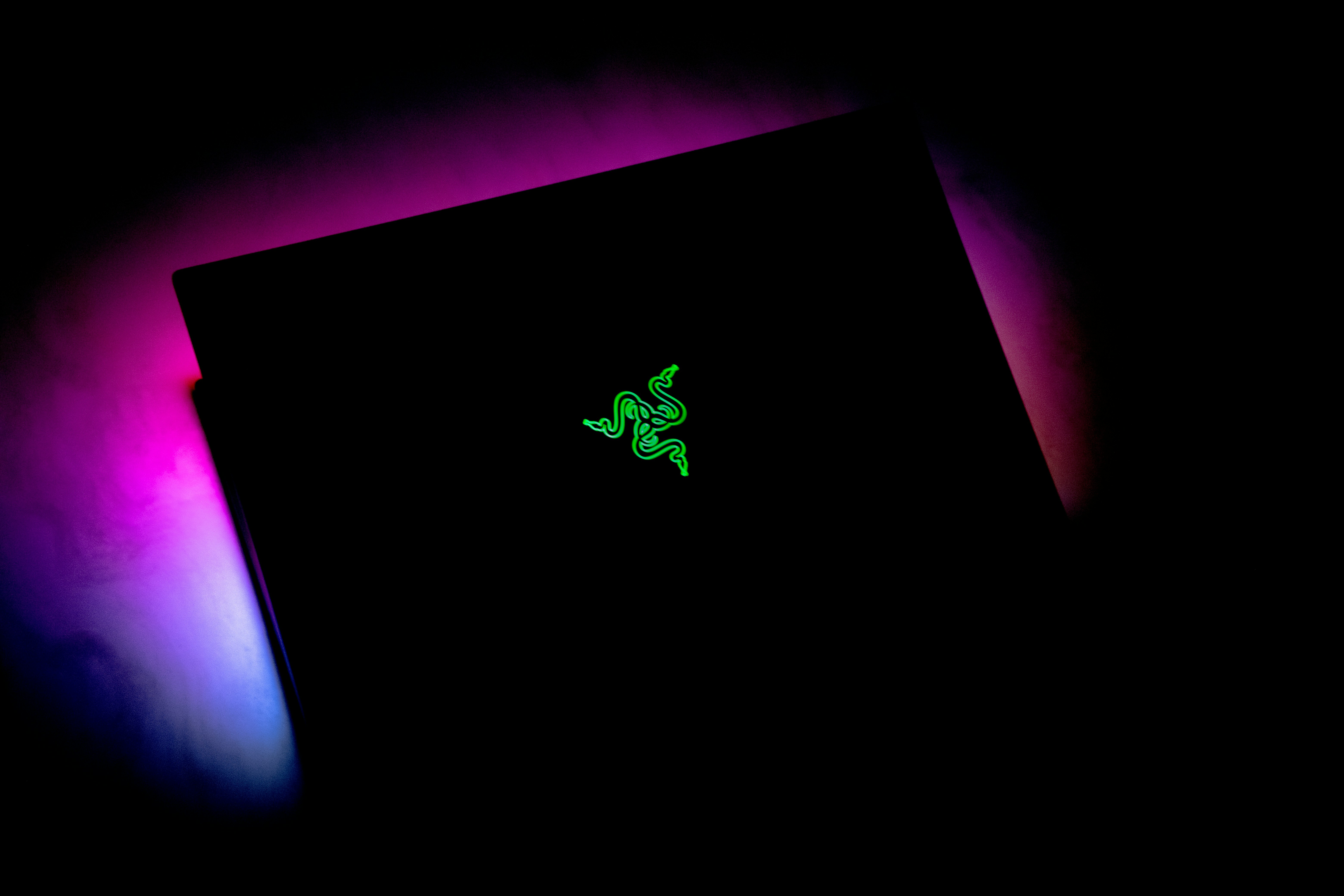 Ігрова поверхня Razer Goliathus Mobile S Black/Green (RZ02-01820200-R3M1) — Розміри ігрової поверхні 270х215 мм