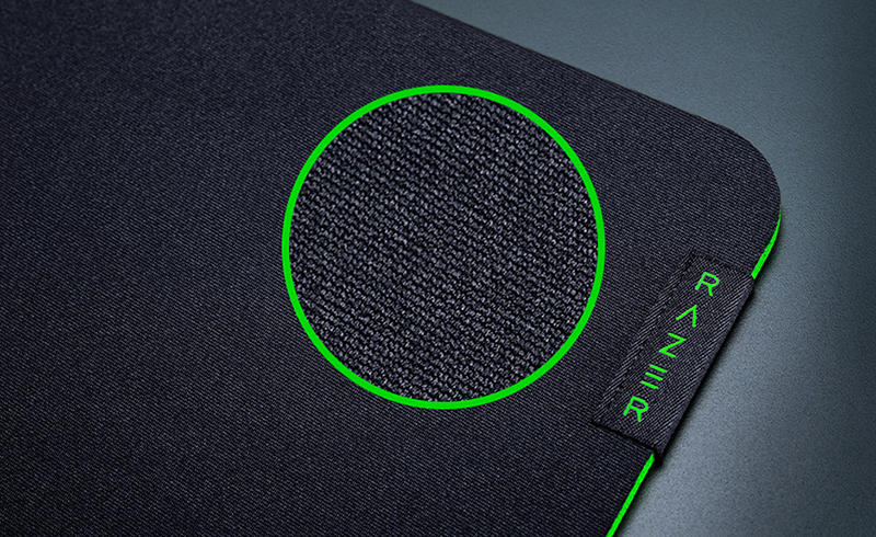 Ігрова поверхня Razer Gigantus V2 Large (RZ02-03330300-R3M1)
